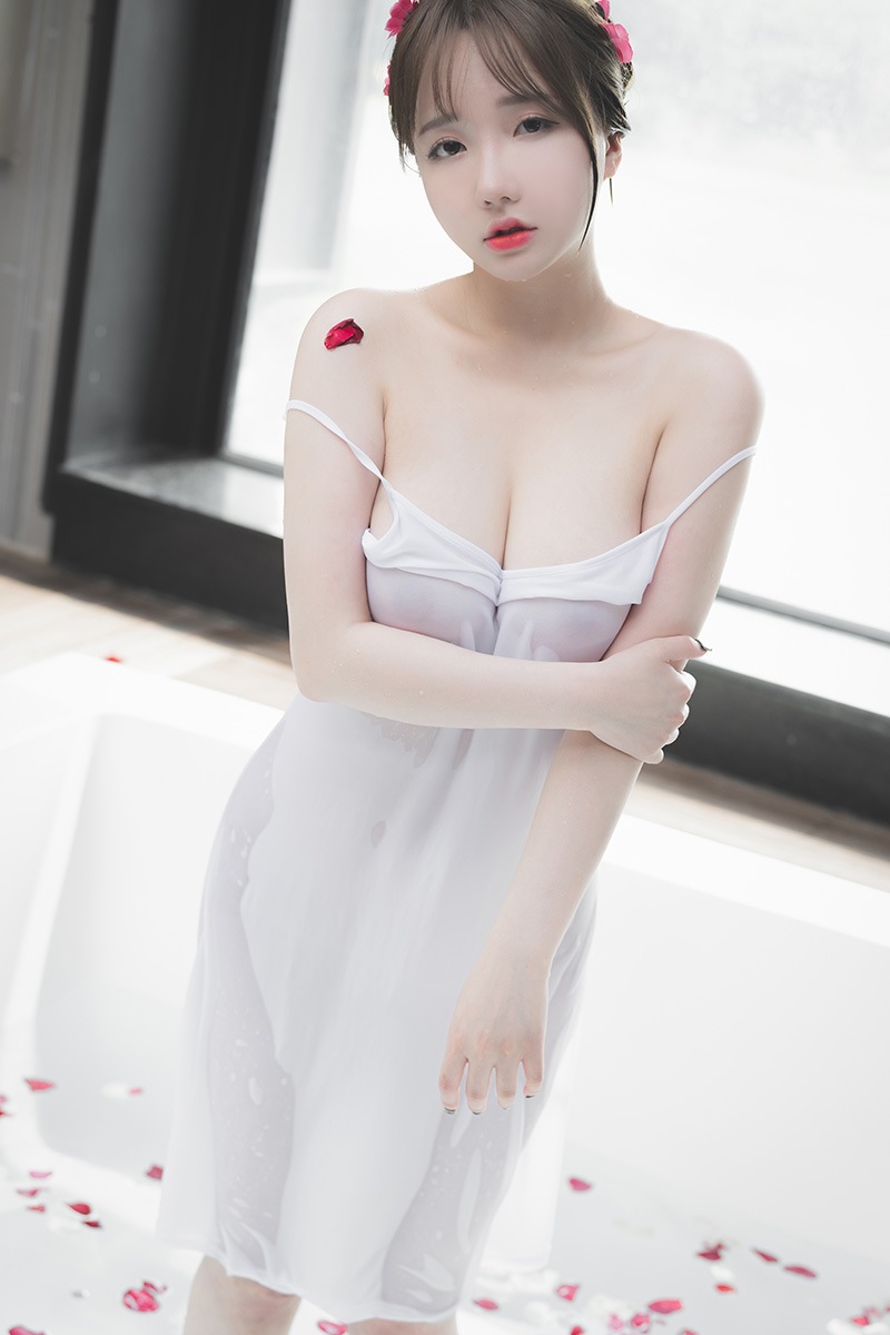 美女孙乐乐沐浴照尽显诱人好身材(图21)