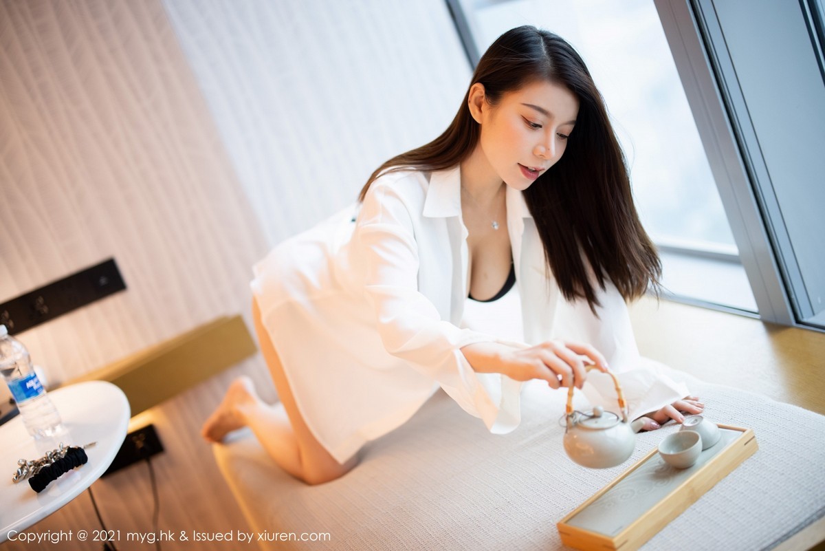 Jpxgyw.com_[MyGirl美媛馆]Vol.584_模特嘉宝贝儿杭州旅拍脱白衬衫露性感内衣秀丰满身材诱惑写真72P