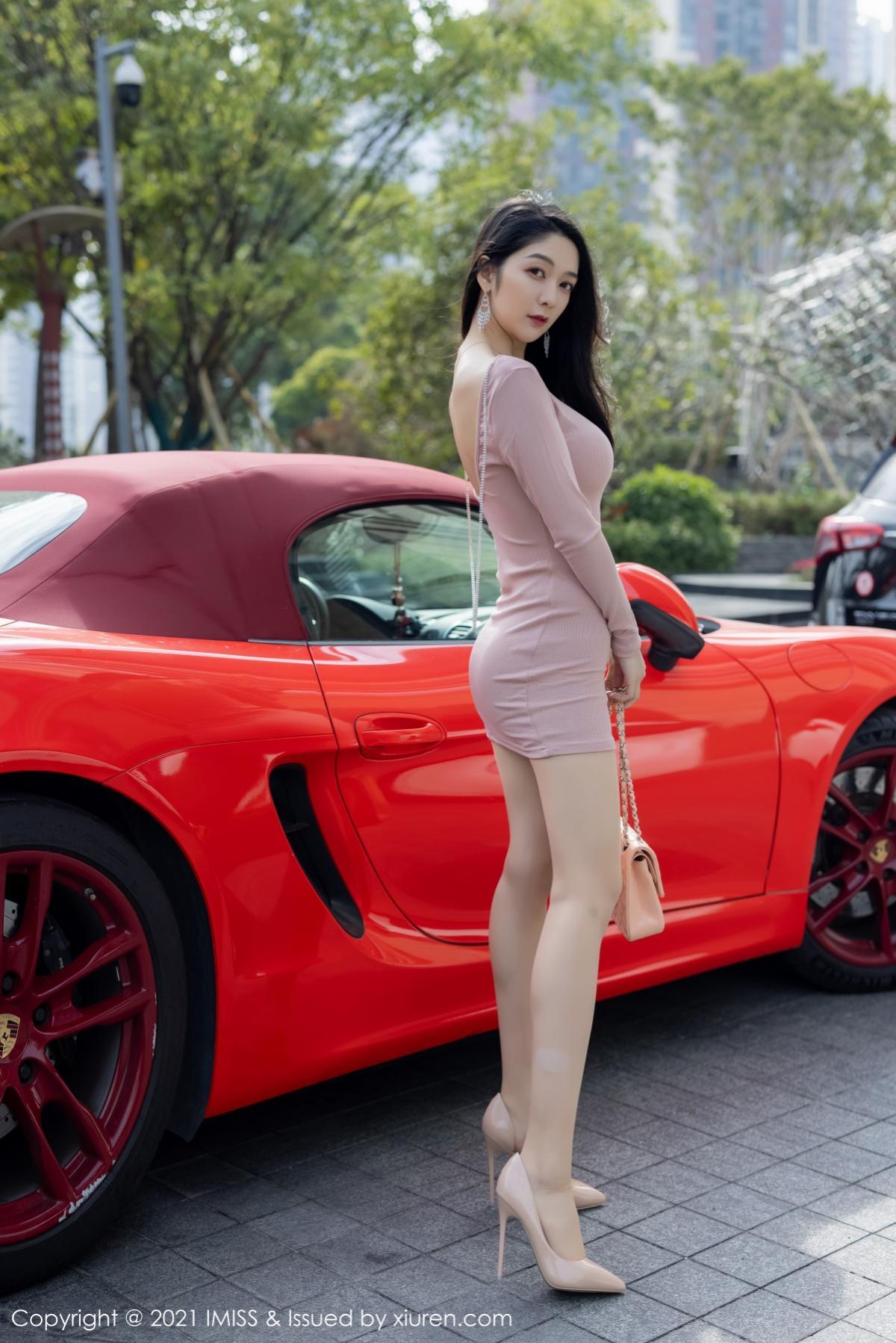 Jpxgyw.com_[IMISS爱蜜社]Vol.564_女神Angela小热巴私房脱粉色连身裙露性感内衣撩人诱惑写真63P