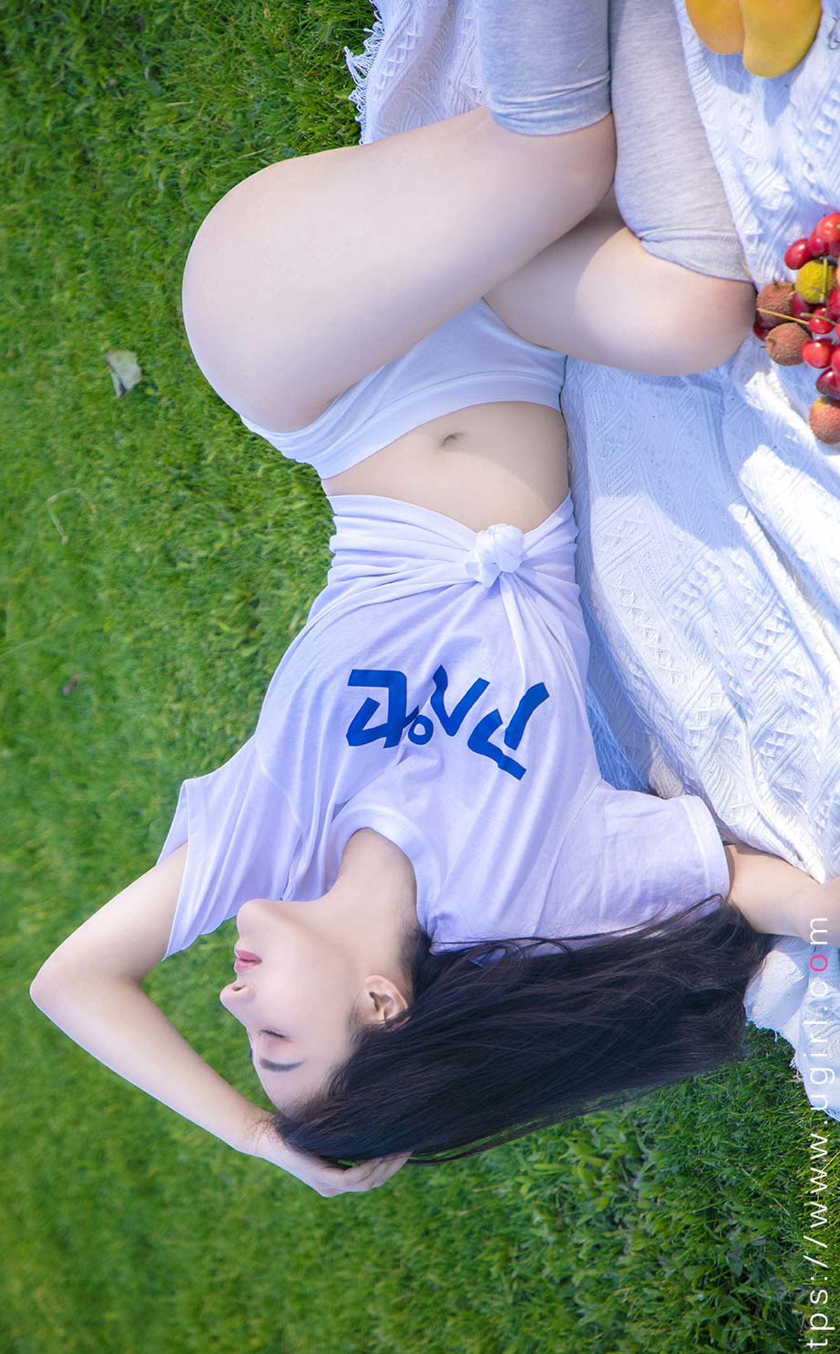 Jpxgyw.com_[Ugirls爱尤物]No.2110_嫩模西门小玉户外性感运动内衣半脱秀完美身材诱惑写真35P