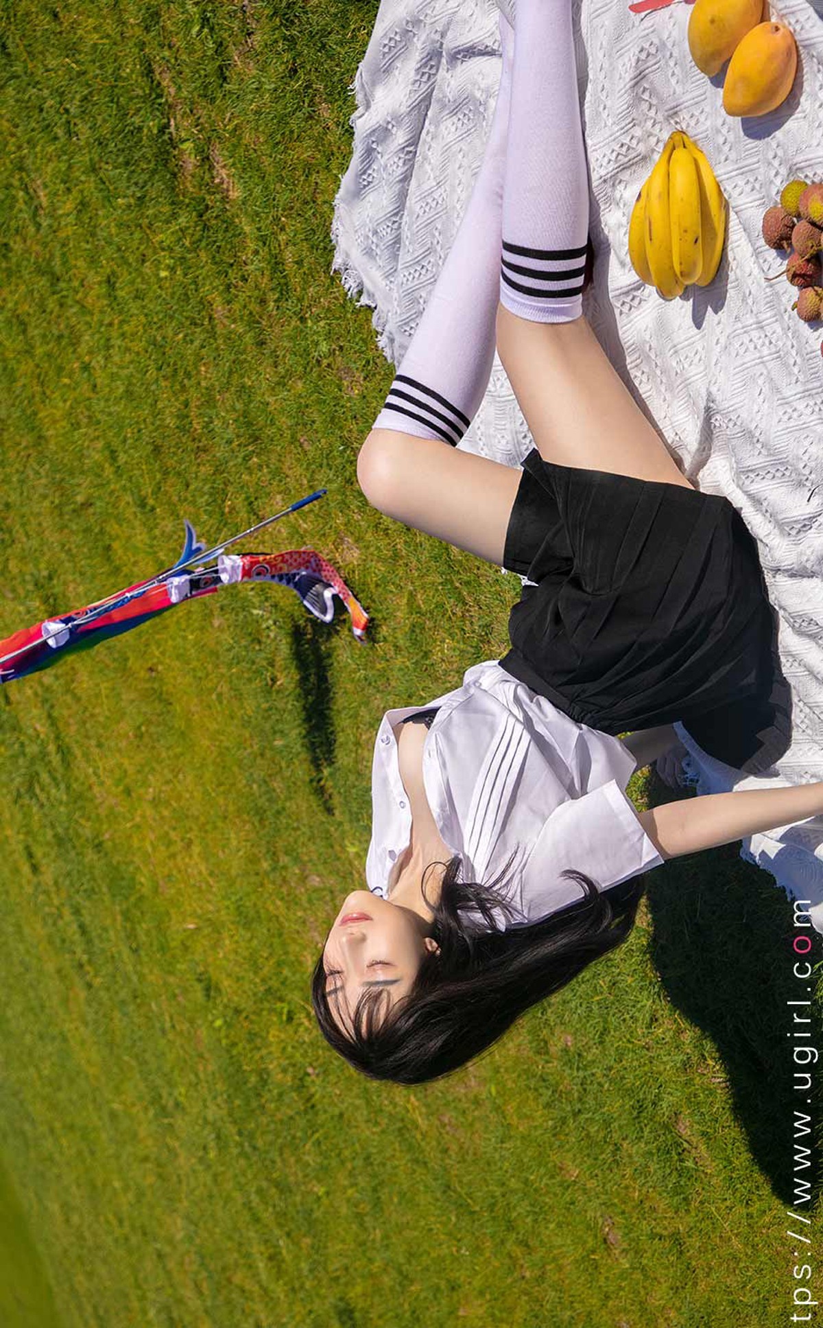 Jpxgyw.com_[Ugirls爱尤物]No.2110_嫩模西门小玉户外性感运动内衣半脱秀完美身材诱惑写真35P