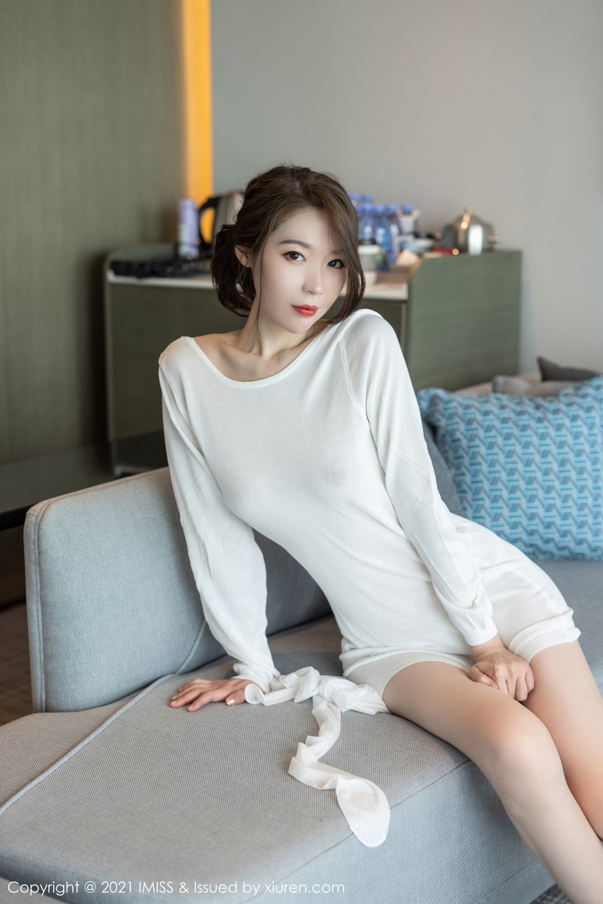 Jpxgyw.com_[IMISS爱蜜社]Vol.628_模特梦心月心愿旅拍轻透白色上衣配超薄肉丝裤袜极致诱惑写真57P