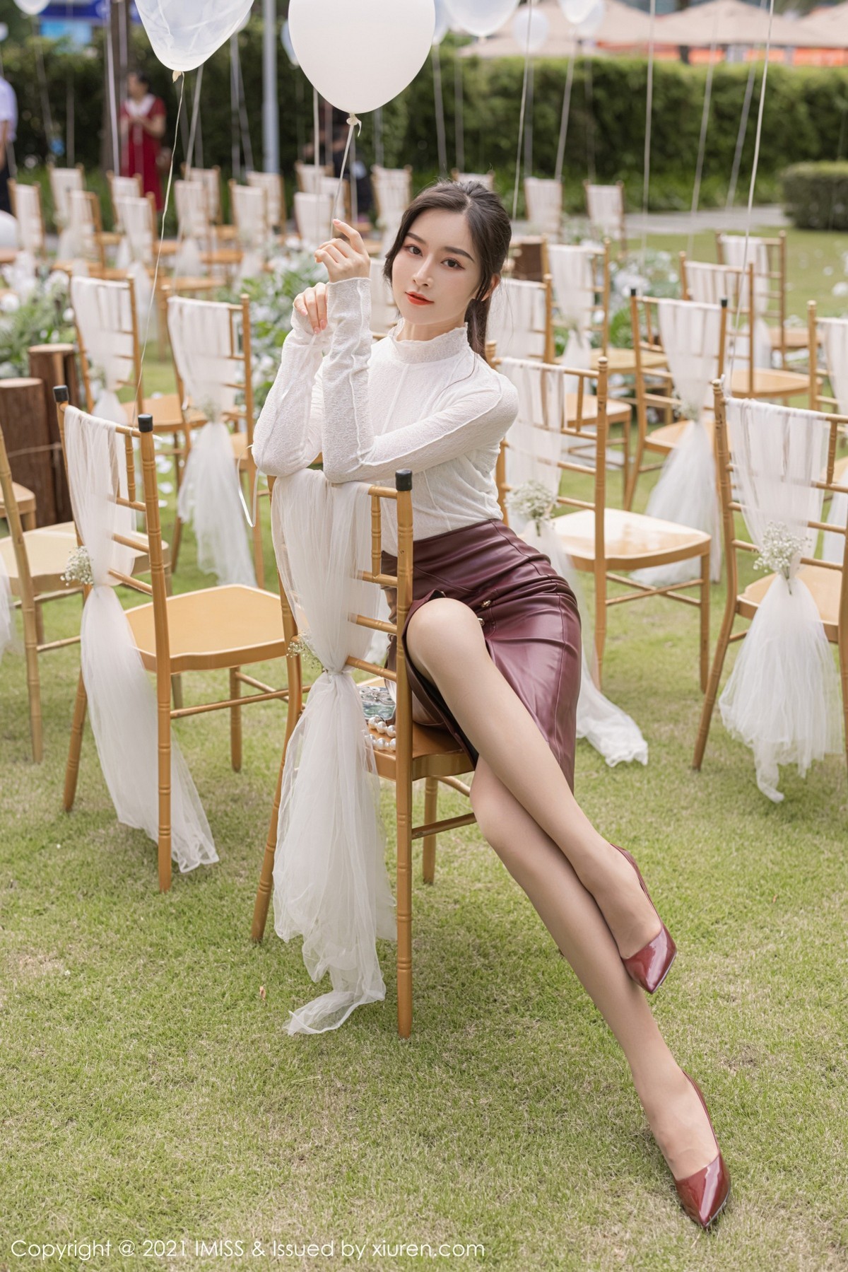 Jpxgyw.com_[IMISS爱蜜社]Vol.630_气质美女Vanessa私房半脱露性感透视内衣秀完美身材诱惑写真67P