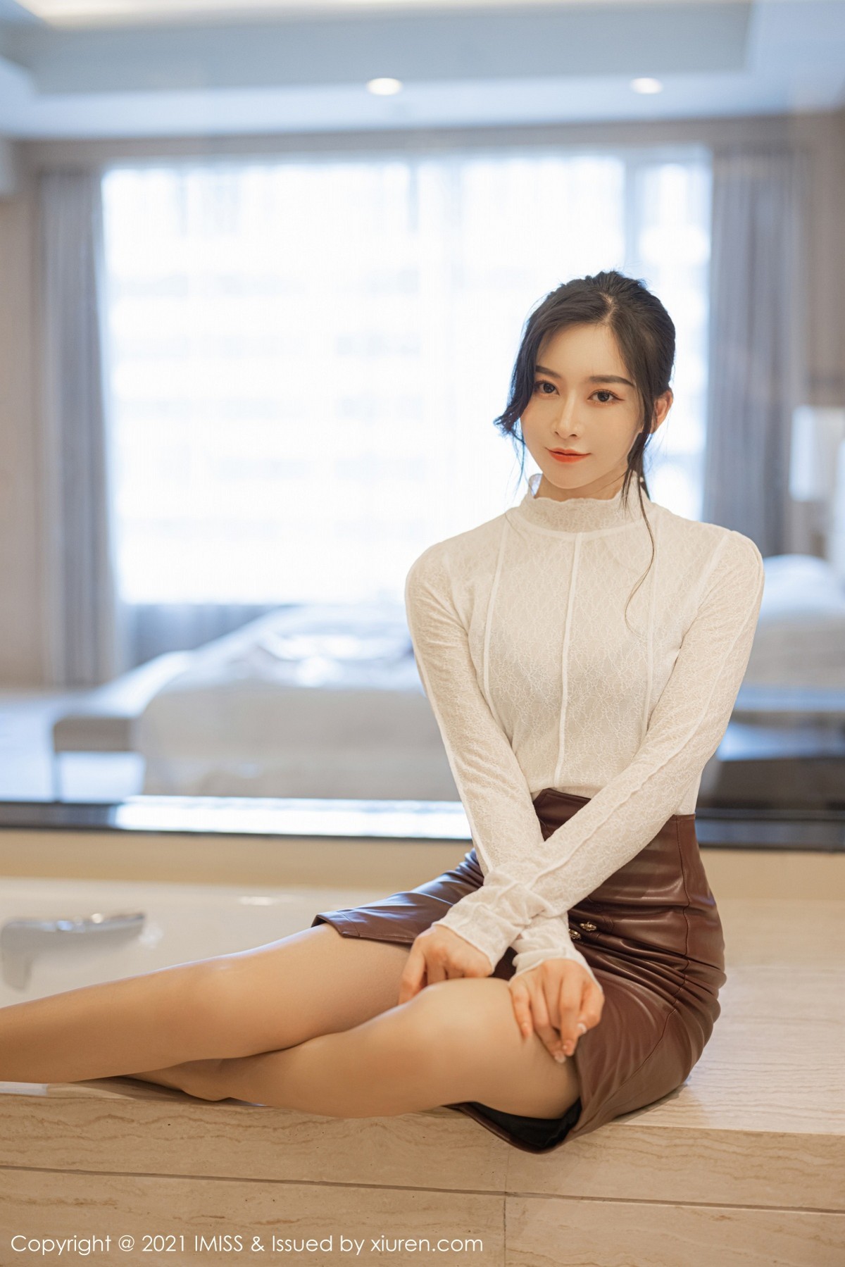 Jpxgyw.com_[IMISS爱蜜社]Vol.630_气质美女Vanessa私房半脱露性感透视内衣秀完美身材诱惑写真67P
