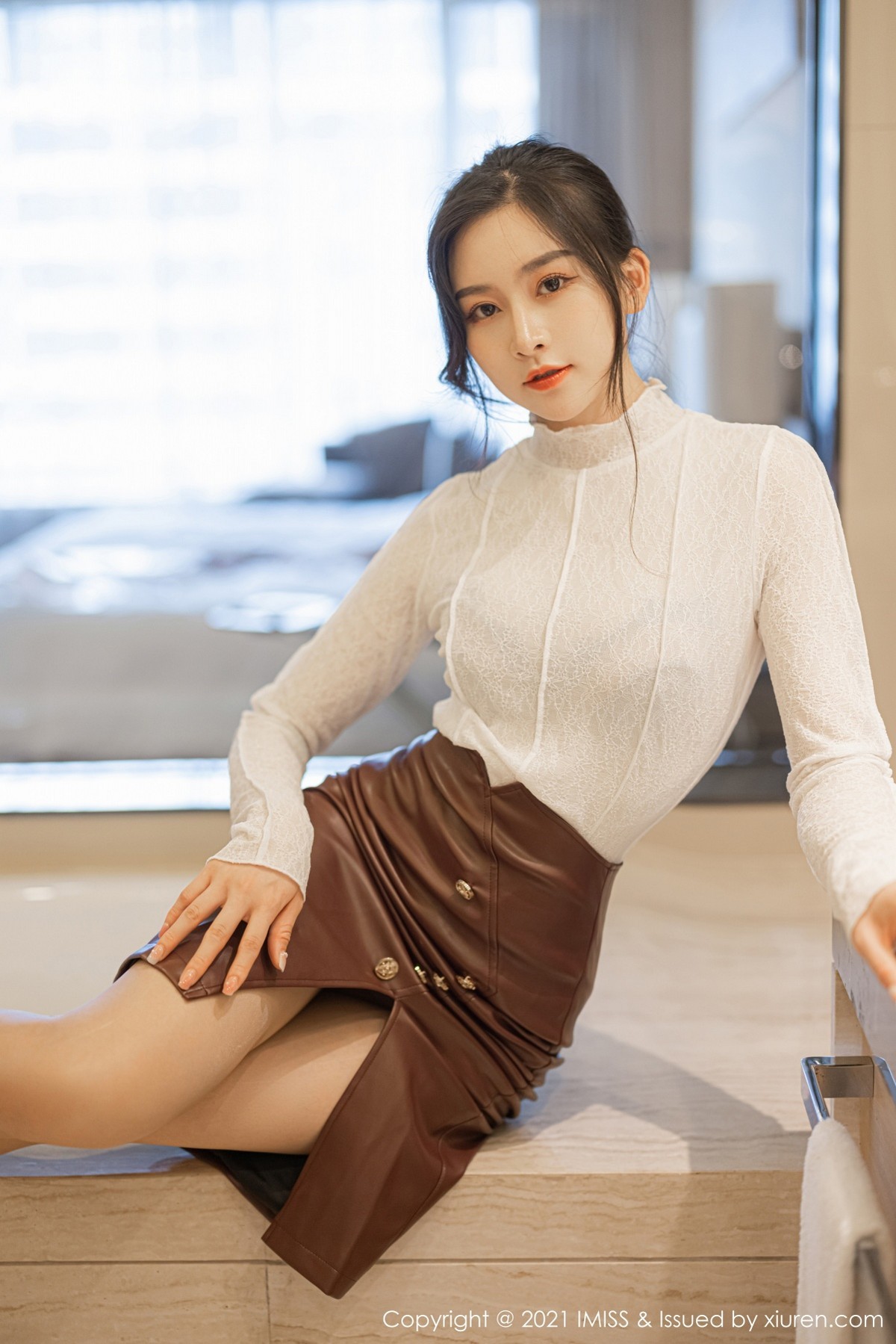 Jpxgyw.com_[IMISS爱蜜社]Vol.630_气质美女Vanessa私房半脱露性感透视内衣秀完美身材诱惑写真67P
