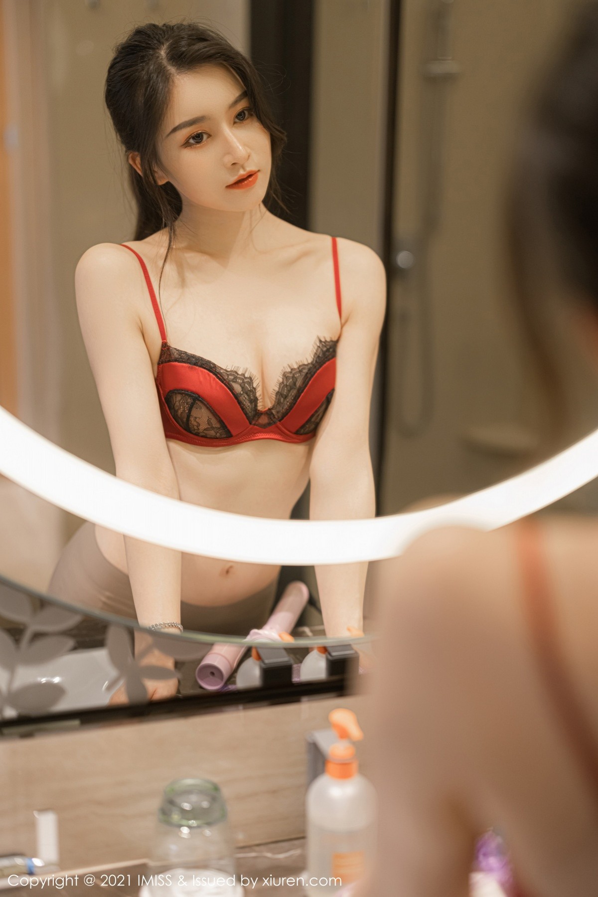 Jpxgyw.com_[IMISS爱蜜社]Vol.630_气质美女Vanessa私房半脱露性感透视内衣秀完美身材诱惑写真67P