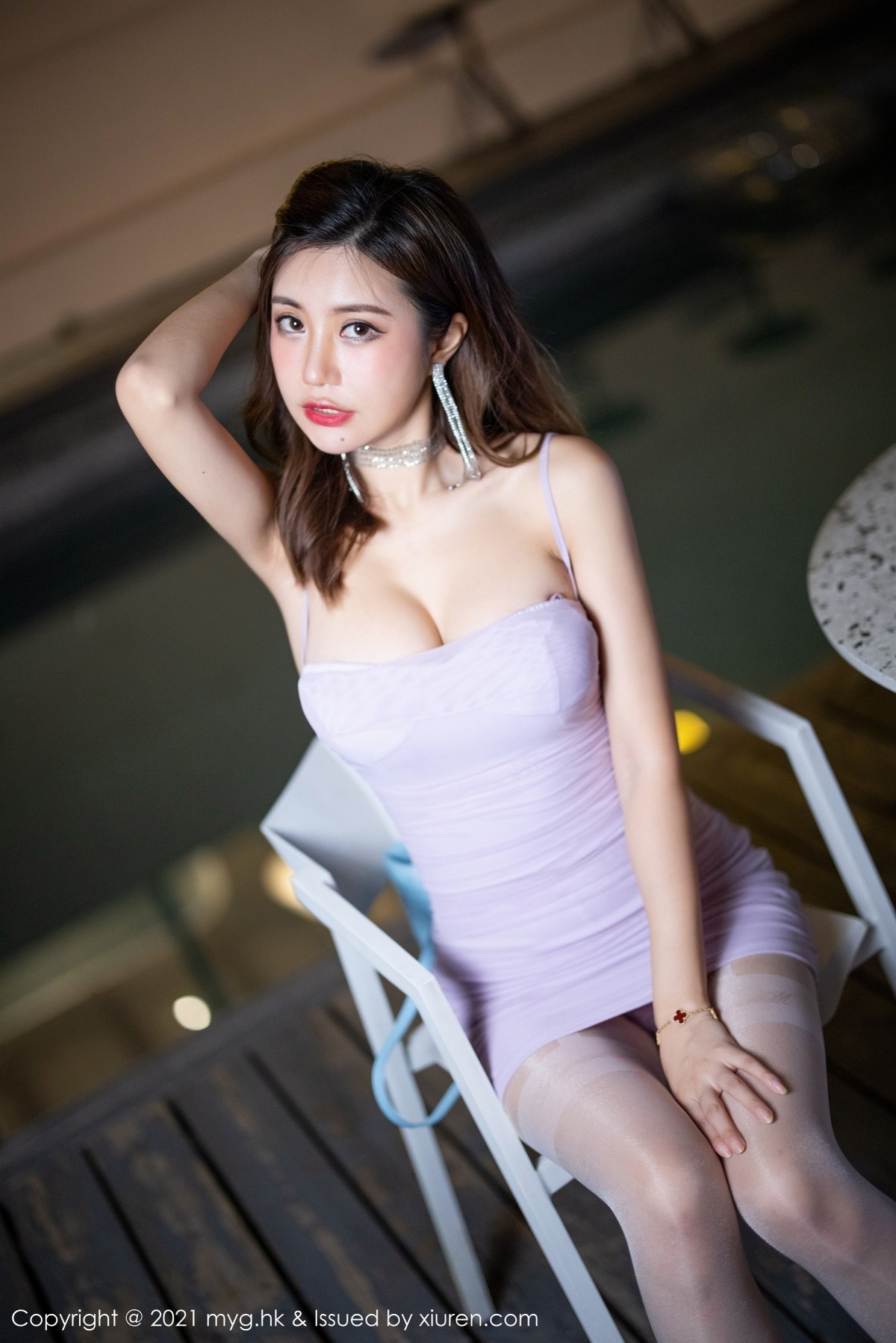 Jpxgyw.com_[MyGirl美媛馆]Vol.593_女神绮里嘉Carina杭州旅拍紫色吊裙半撩露超薄肉丝诱惑写真88P