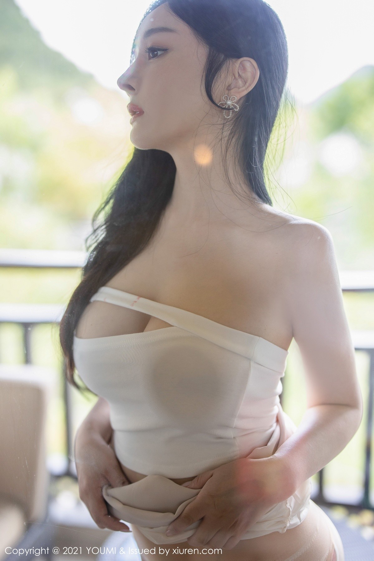 Jpxgyw.com_[YouMi尤蜜荟]Vol.695_模特允爾桂林旅拍私房脱职业装露性感内衣秀丰满身材诱惑写真62P