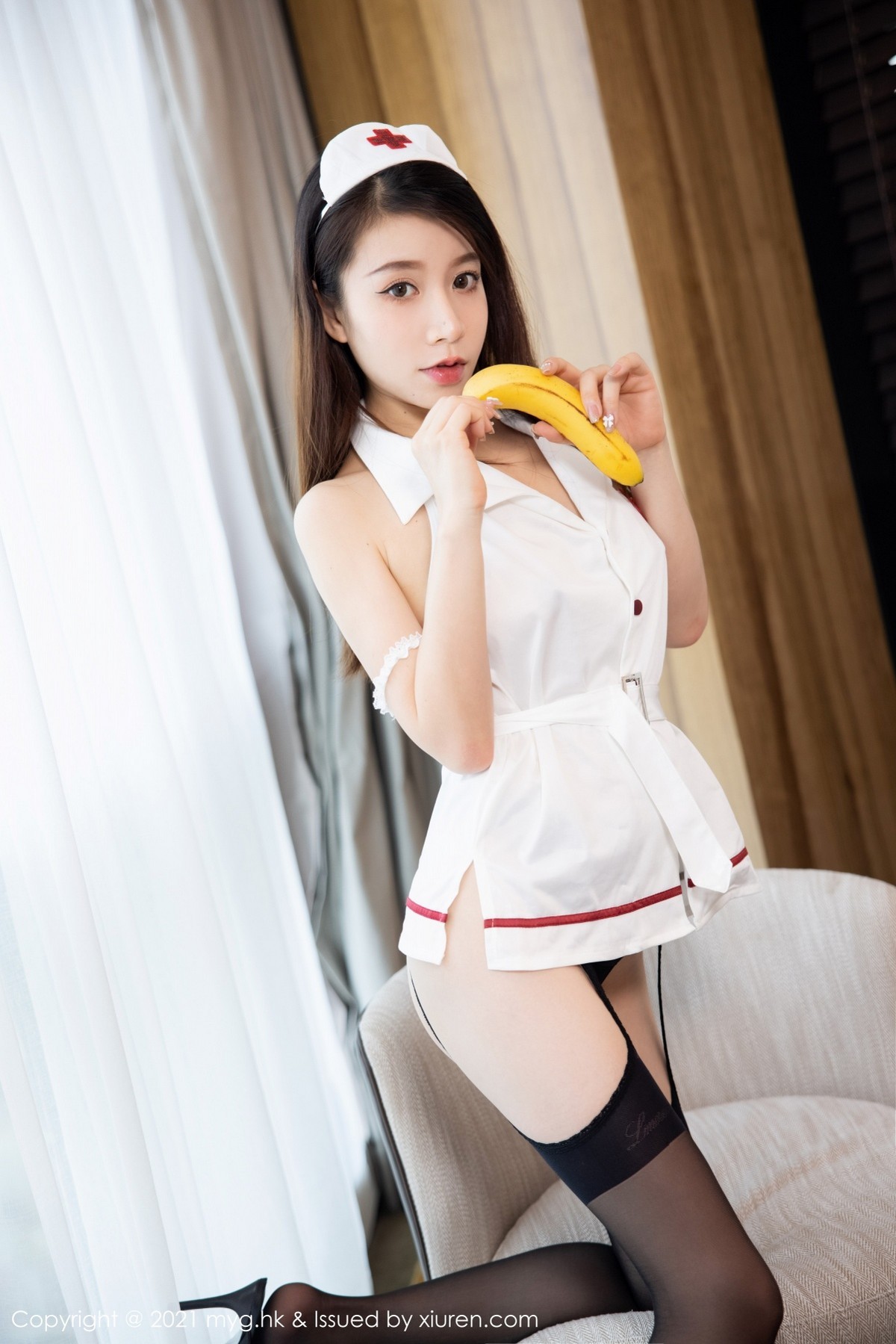 Jpxgyw.com_[MyGirl美媛馆]Vol.595_模特vetiver嘉宝贝儿护士制服配黑丝吊袜秀丰满翘臀诱惑写真66P
