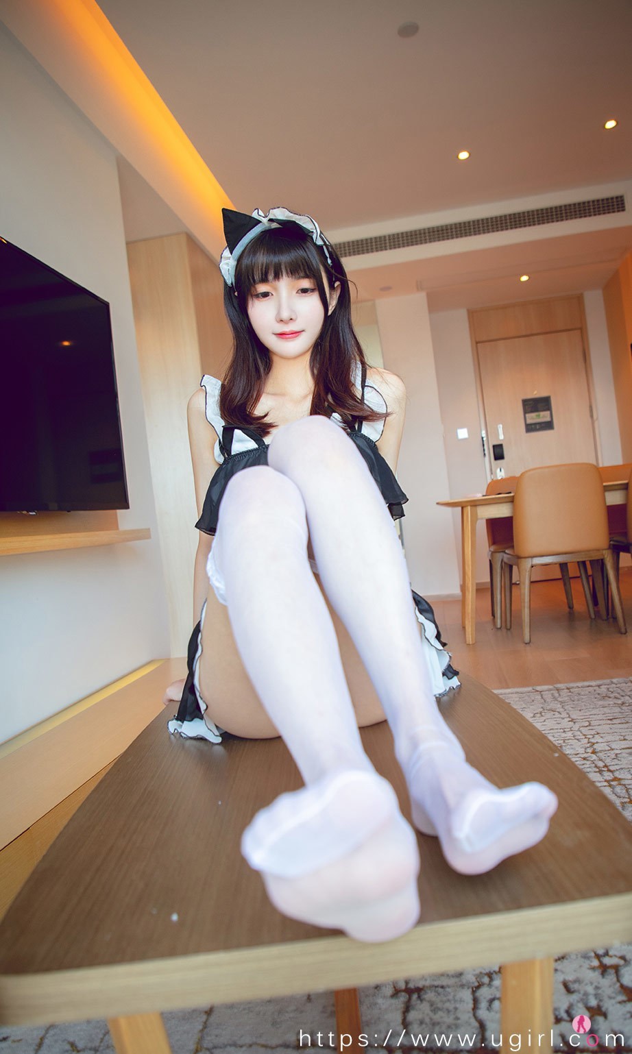 Jpxgyw.com_[Ugirls爱尤物]No.2182_模特猫猫私房猫仆日记主题性感迷你裙露丁字裤秀翘臀诱惑写真35P