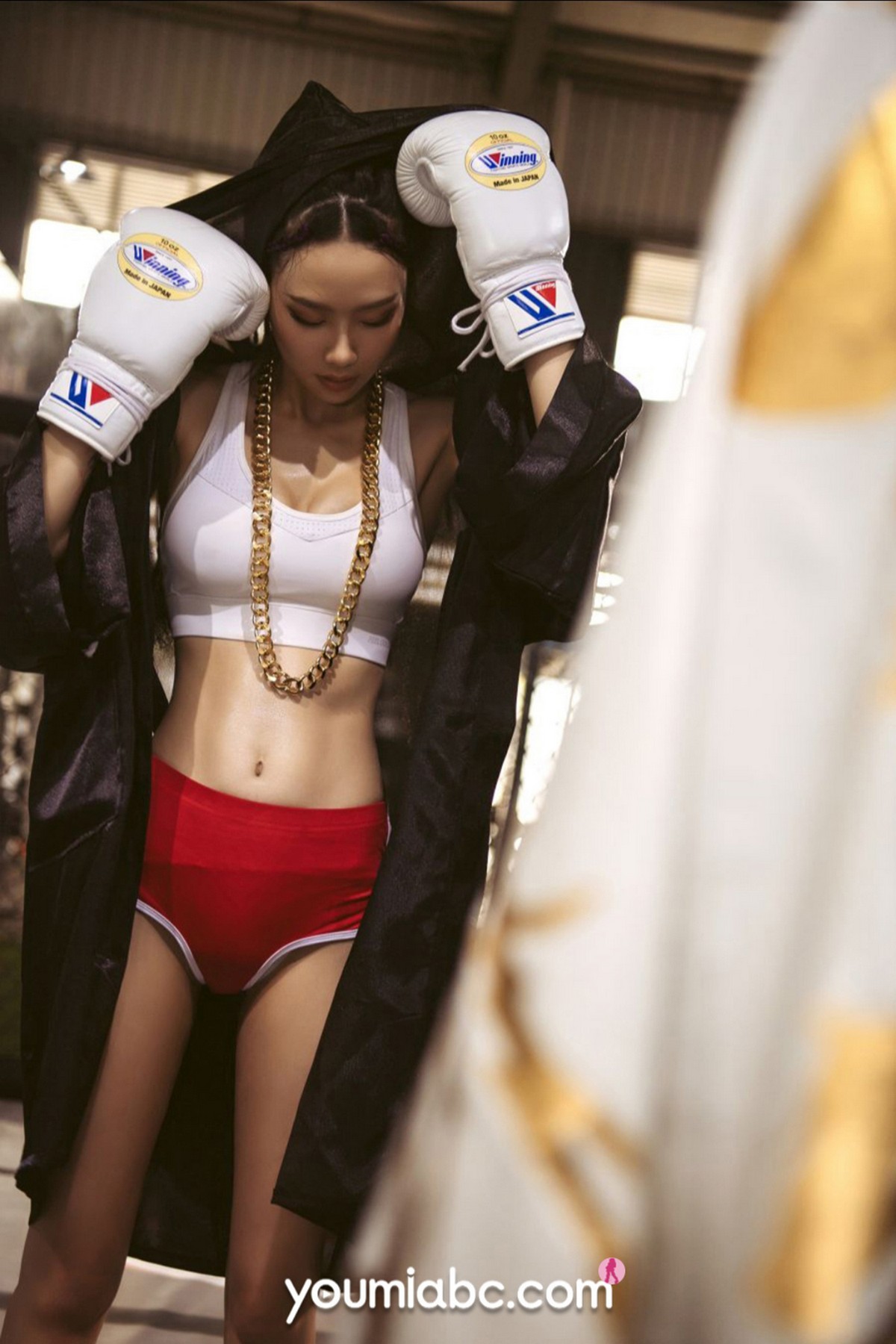 Jpxgyw.com_[YouMi尤蜜]Vol.720_模特软萌子健身房内性感运动装秀完美身材迷人诱惑写真31P