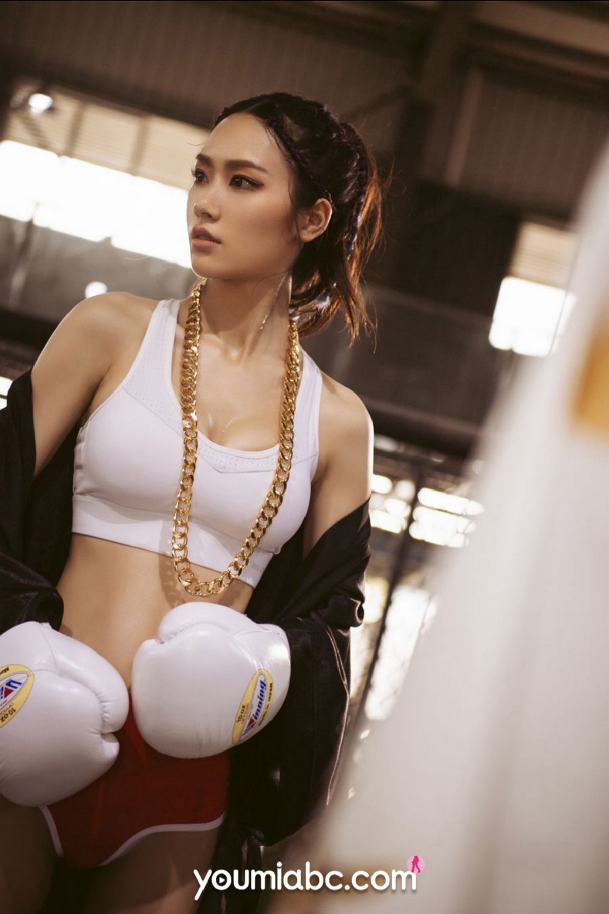 Jpxgyw.com_[YouMi尤蜜]Vol.720_模特软萌子健身房内性感运动装秀完美身材迷人诱惑写真31P