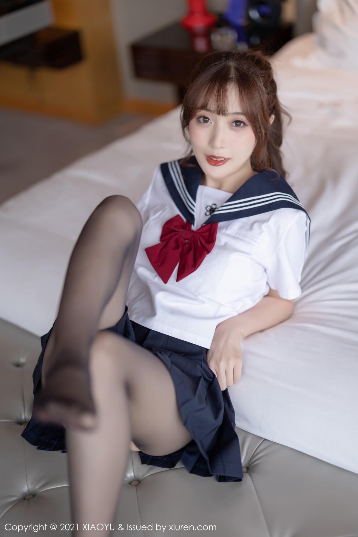 Jpxgyw.com_[XiaoYu画语界]Vol.623_模特林星阑性感JK制服半脱露开档黑丝裤袜秀翘臀撩人诱惑写真73P