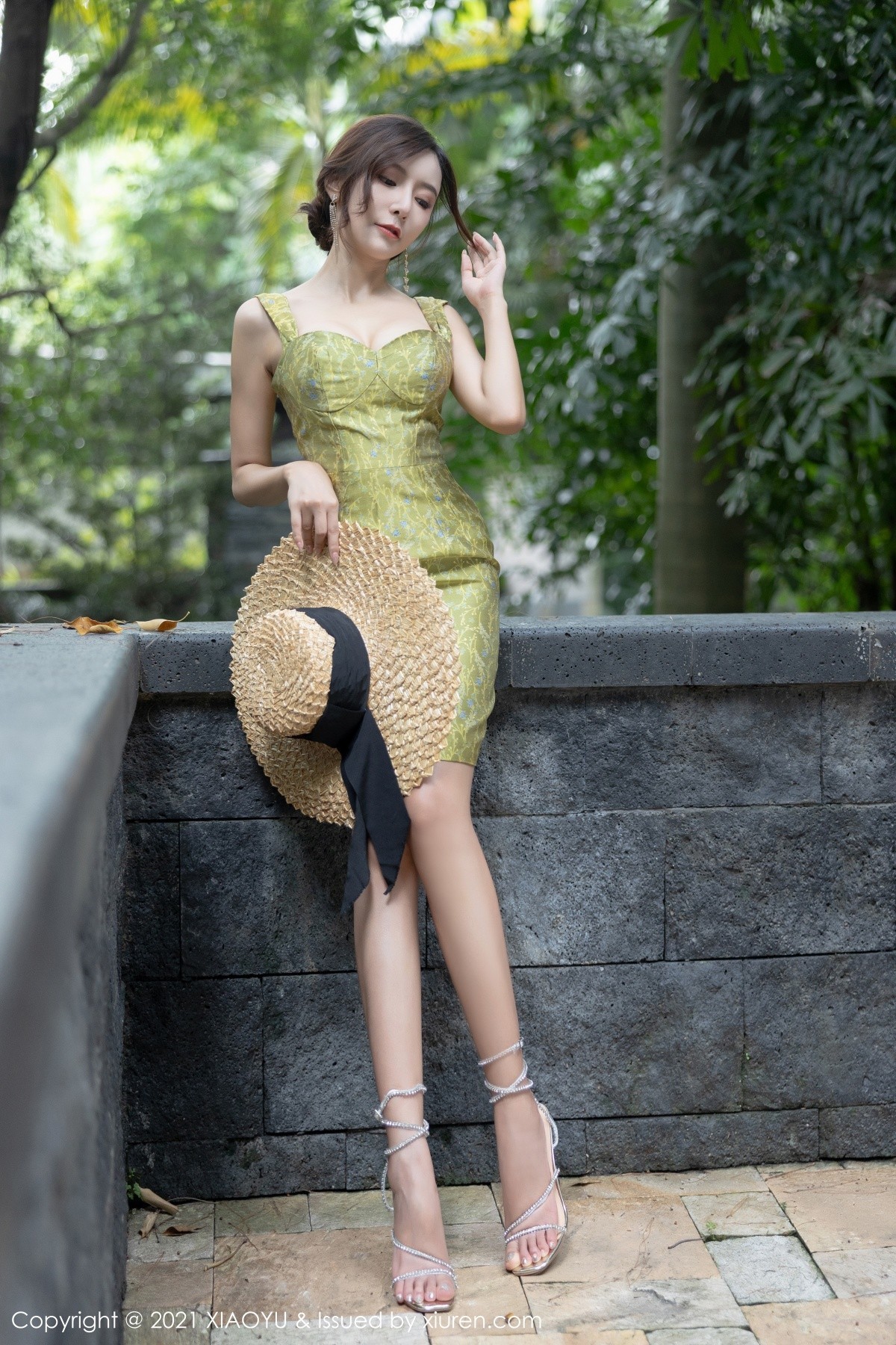 Jpxgyw.com_[XiaoYu画语界]Vol.624_女神王馨瑶yanni典雅多姿礼裙+薄透服饰秀火辣身材诱惑写真83P