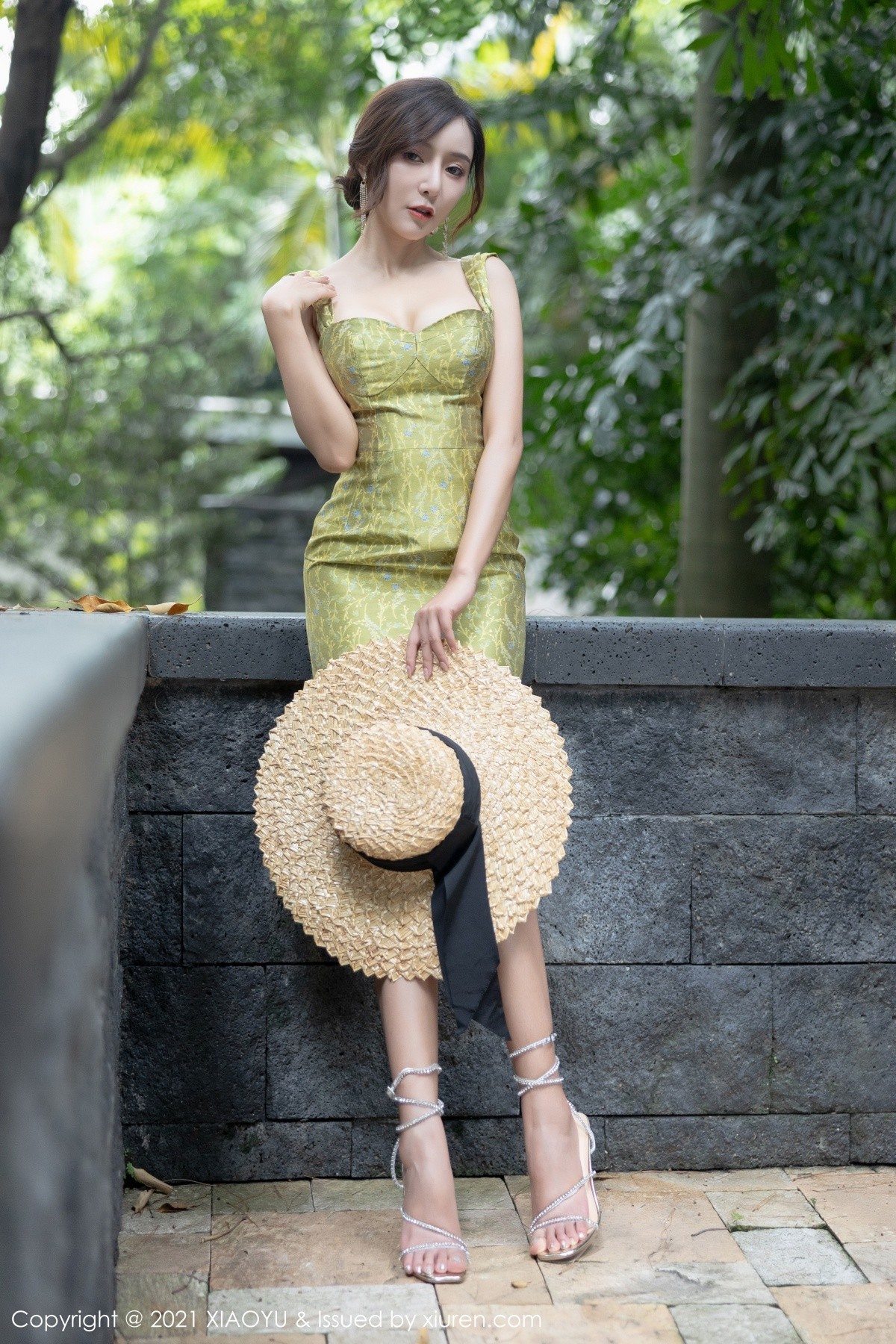 Jpxgyw.com_[XiaoYu画语界]Vol.624_女神王馨瑶yanni典雅多姿礼裙+薄透服饰秀火辣身材诱惑写真83P