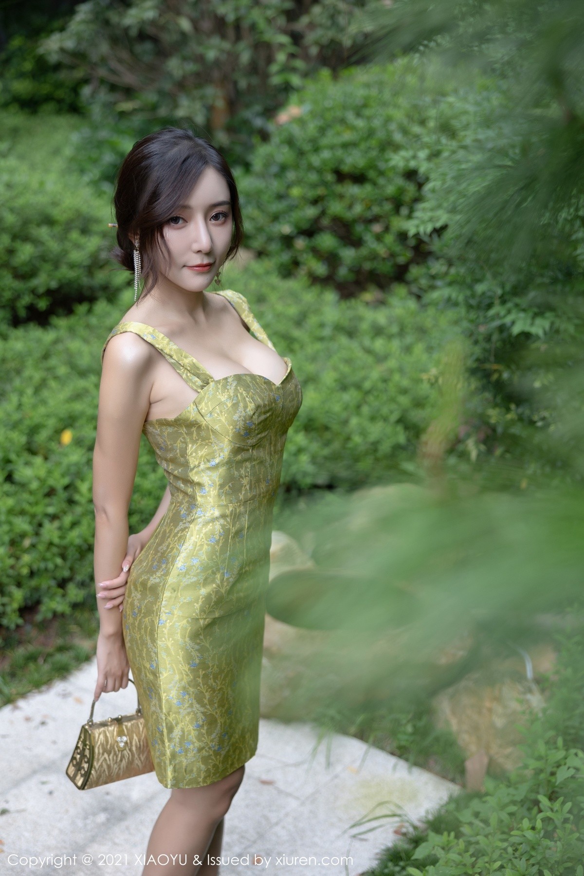 Jpxgyw.com_[XiaoYu画语界]Vol.624_女神王馨瑶yanni典雅多姿礼裙+薄透服饰秀火辣身材诱惑写真83P