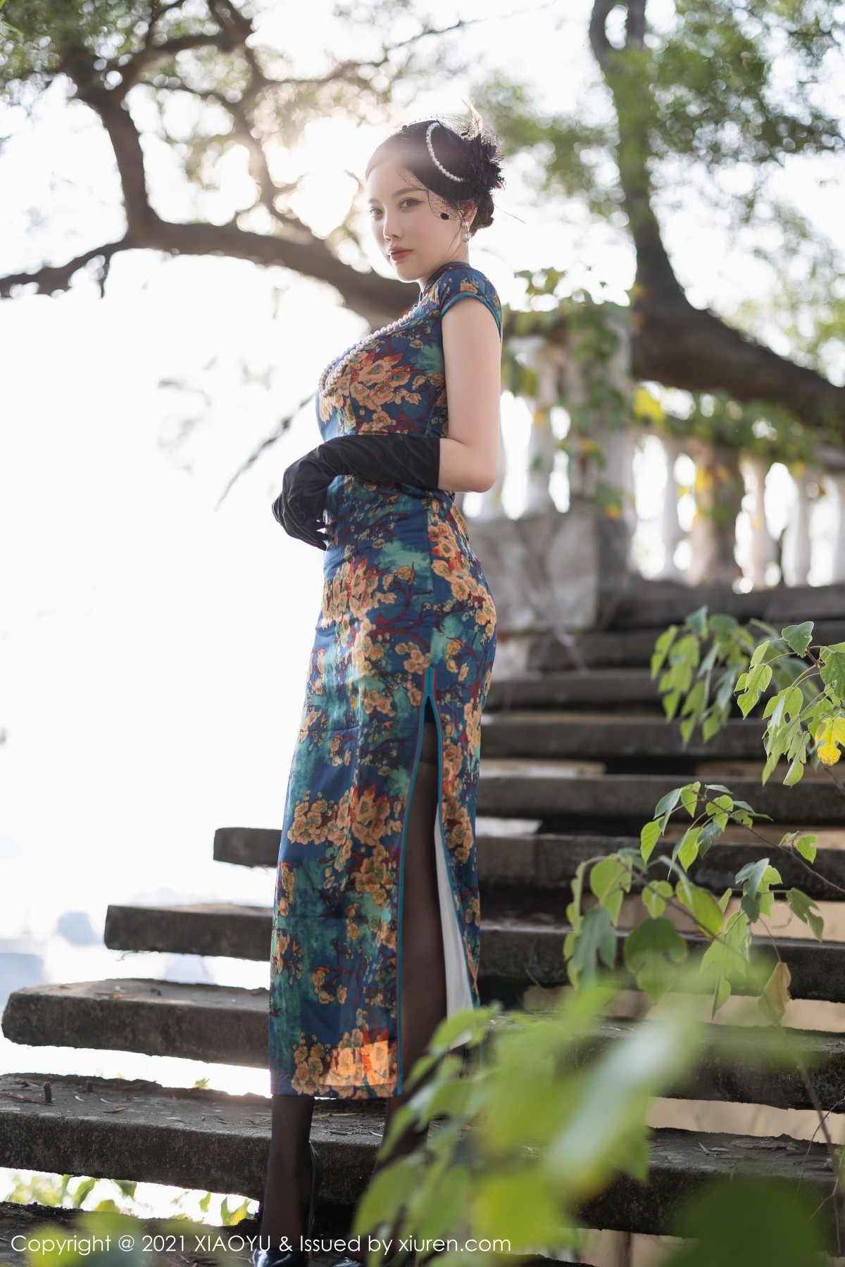 Jpxgyw.com_[XiaoYu画语界]Vol.626_女神杨晨晨sugar广西心愿旅拍脱韵味旗袍露性感内衣诱惑写真90P