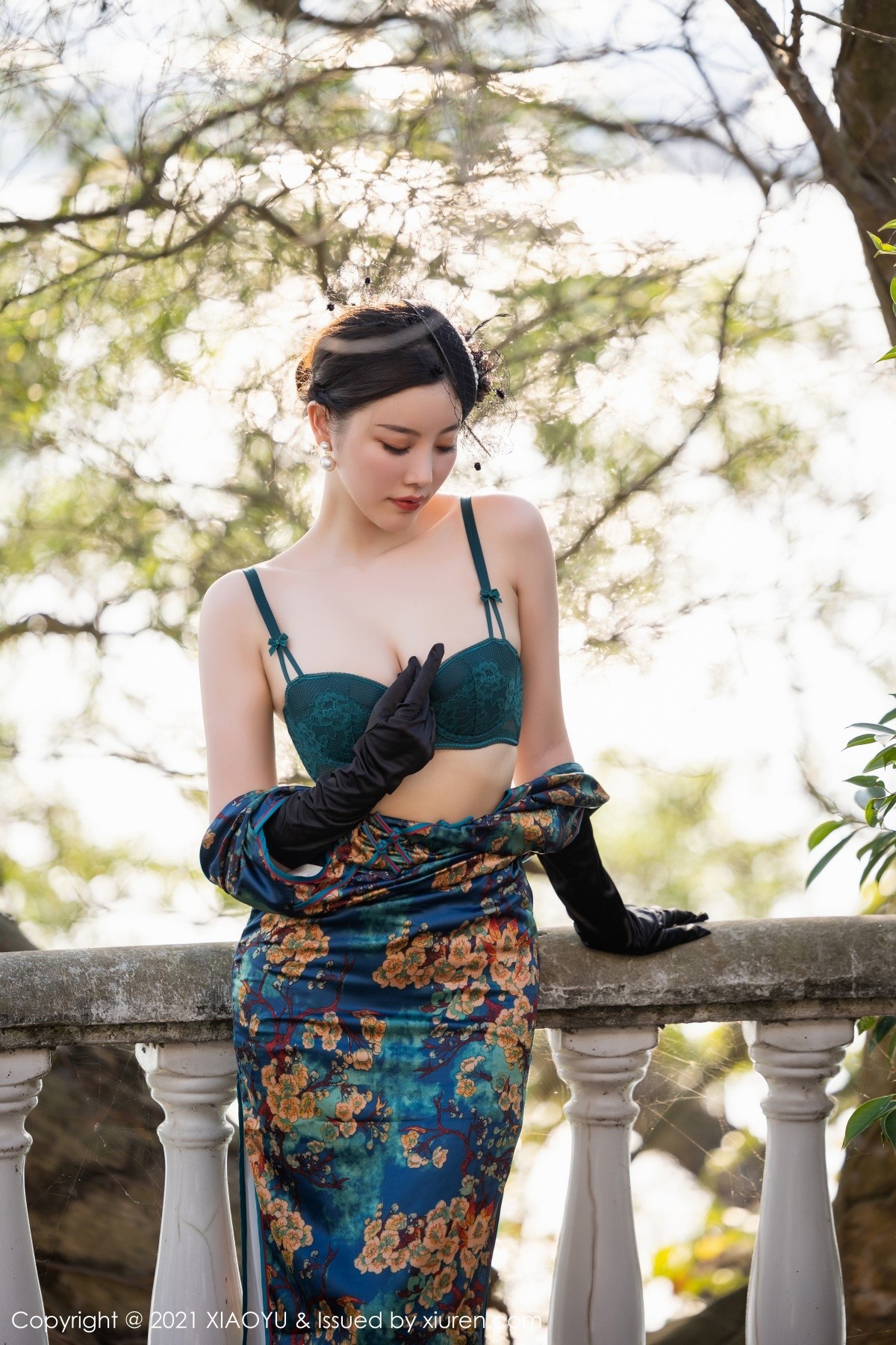 Jpxgyw.com_[XiaoYu画语界]Vol.626_女神杨晨晨sugar广西心愿旅拍脱韵味旗袍露性感内衣诱惑写真90P