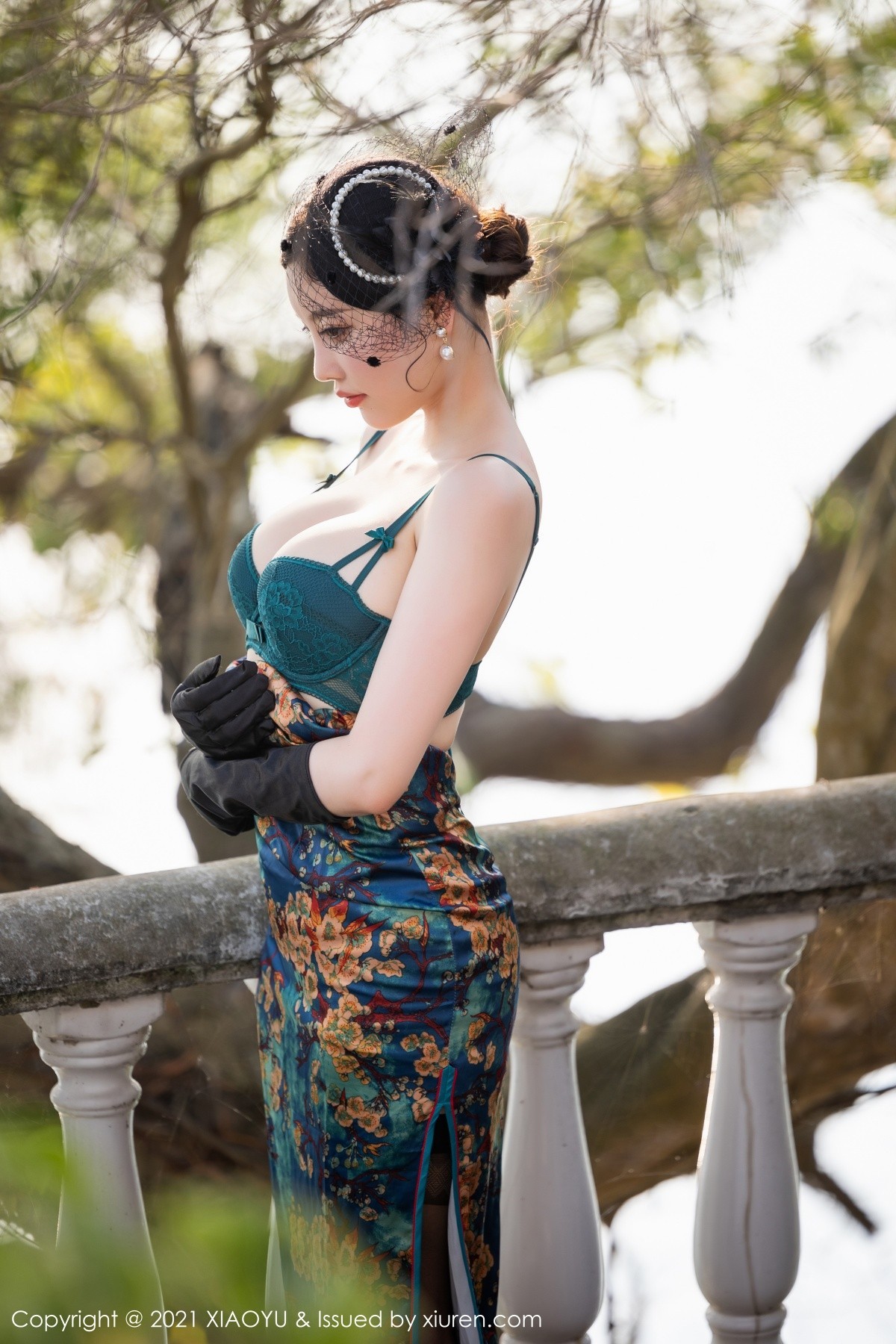 Jpxgyw.com_[XiaoYu画语界]Vol.626_女神杨晨晨sugar广西心愿旅拍脱韵味旗袍露性感内衣诱惑写真90P