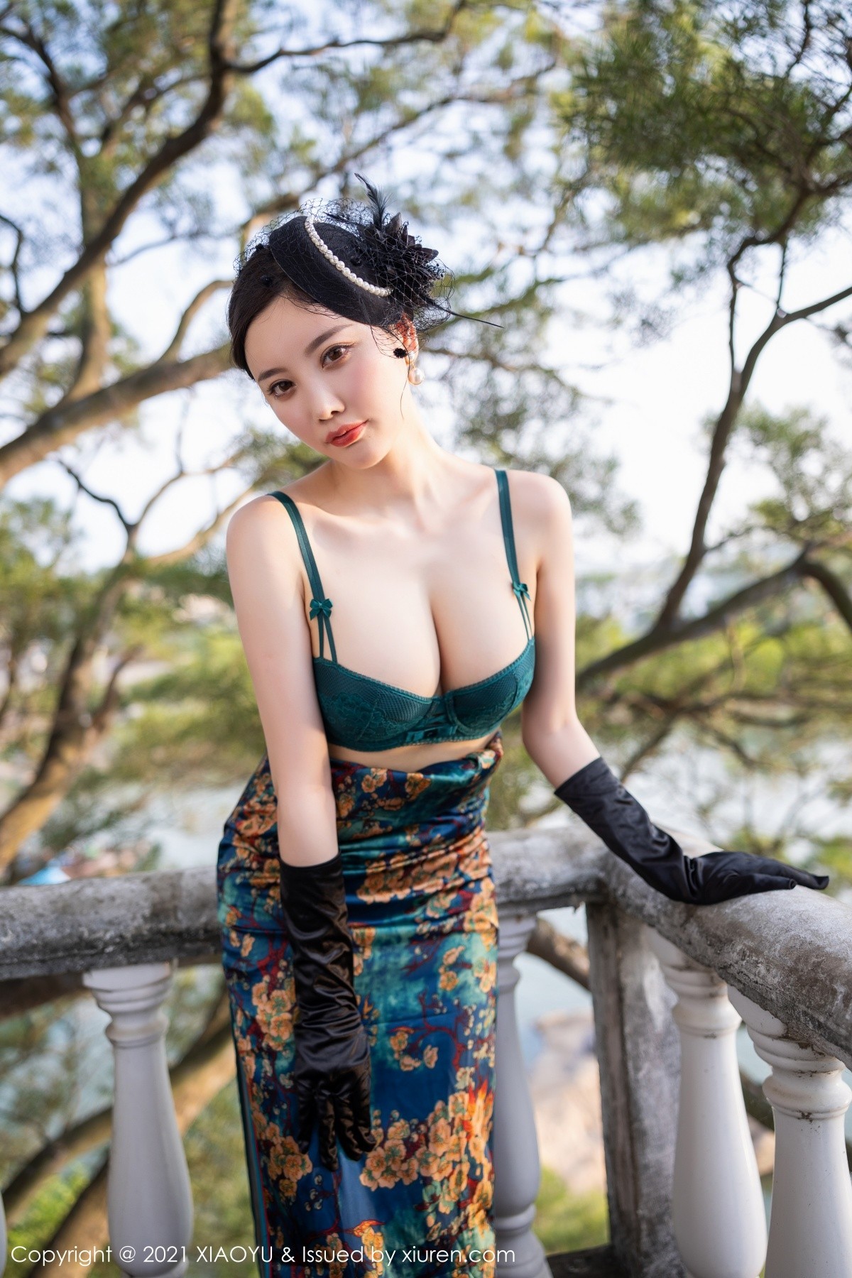 Jpxgyw.com_[XiaoYu画语界]Vol.626_女神杨晨晨sugar广西心愿旅拍脱韵味旗袍露性感内衣诱惑写真90P