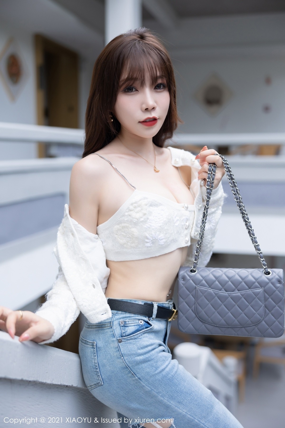 Jpxgyw.com_[XiaoYu画语界]Vol.627_女神芝芝Booty私房脱牛仔裤露情趣内衣配白丝吊袜诱惑写真86P