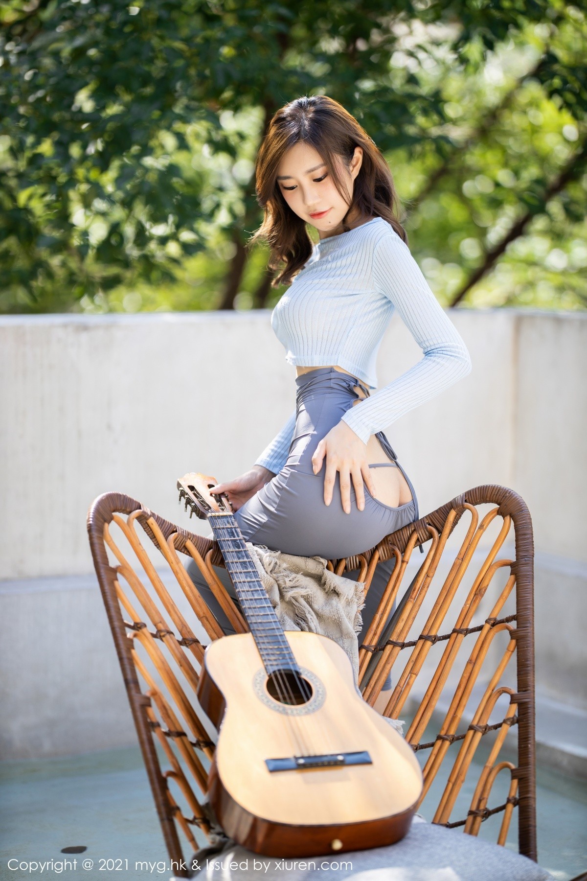 Jpxgyw.com_[MyGirl美媛馆]Vol.600_女神绮里嘉ula长三角旅拍吉他妹妹主题户外秀完美身材诱惑写真56P