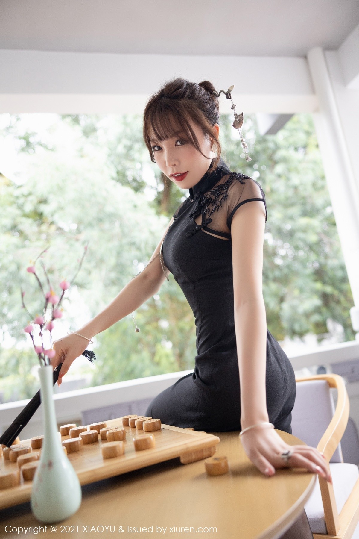 Jpxgyw.com_[XiaoYu画语界]Vol.629_女神芝芝Booty私房古韵旗袍配超薄黑丝裤袜秀美腿诱惑写真95P
