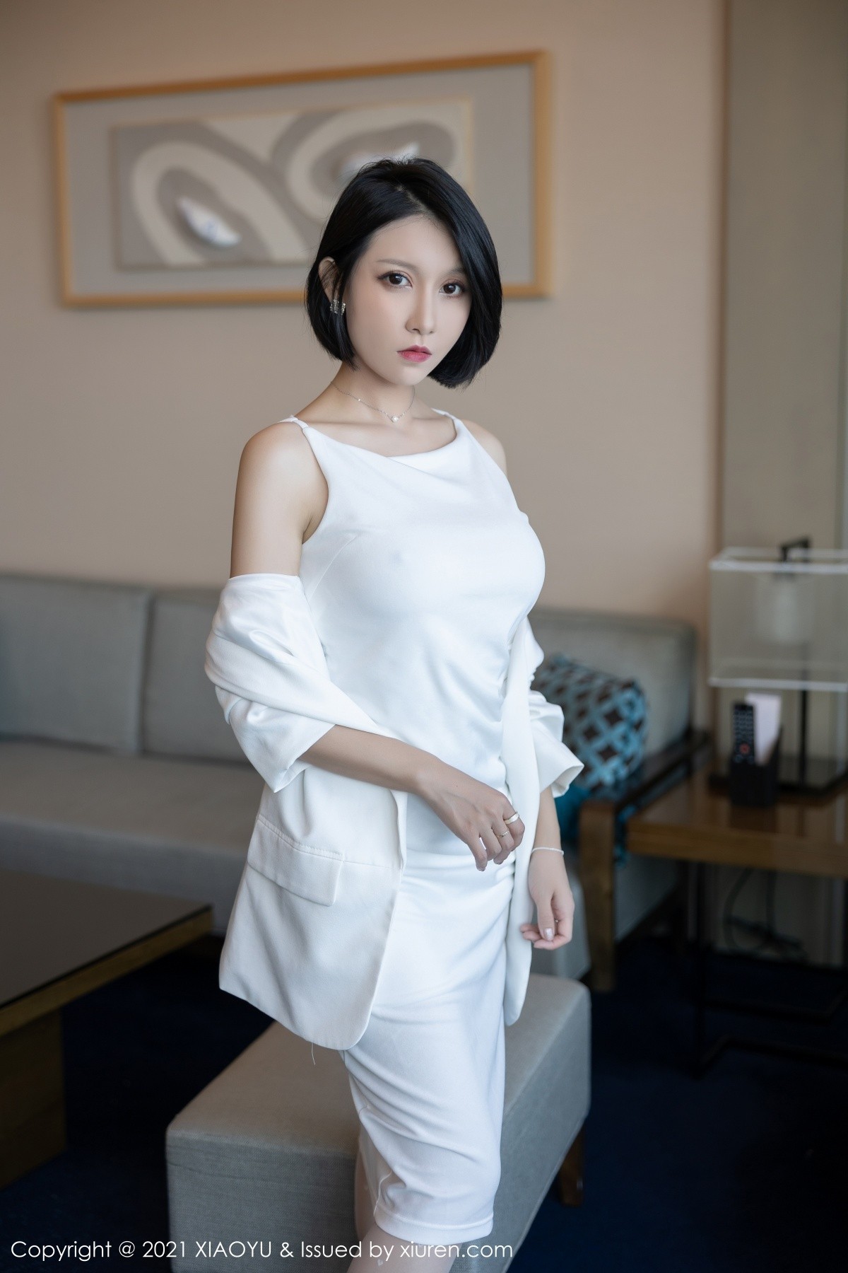 Jpxgyw.com_[XiaoYu画语界]Vol.630_模特潘朵拉Laa私房洁白服饰半脱露肉丝裤袜秀完美身材诱惑写真81P