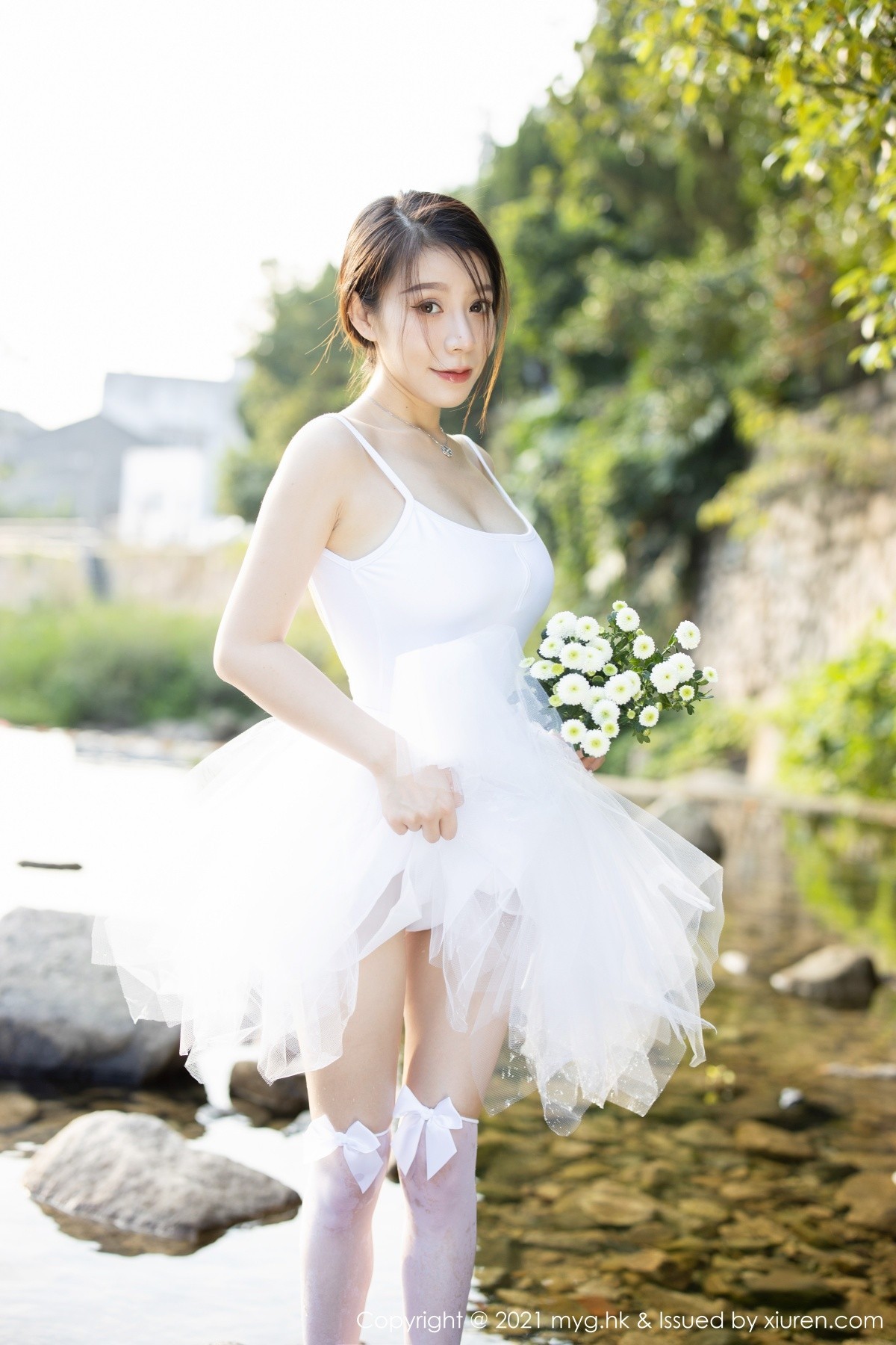Jpxgyw.com_[MyGirl美媛馆]Vol.601_模特vetiver嘉宝贝儿长三角旅拍户外洁白芭蕾服饰湿身诱惑写真85P