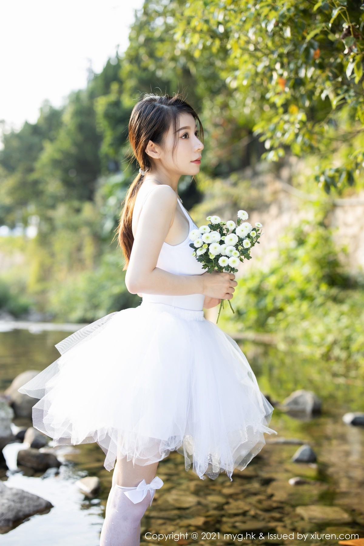 Jpxgyw.com_[MyGirl美媛馆]Vol.601_模特vetiver嘉宝贝儿长三角旅拍户外洁白芭蕾服饰湿身诱惑写真85P