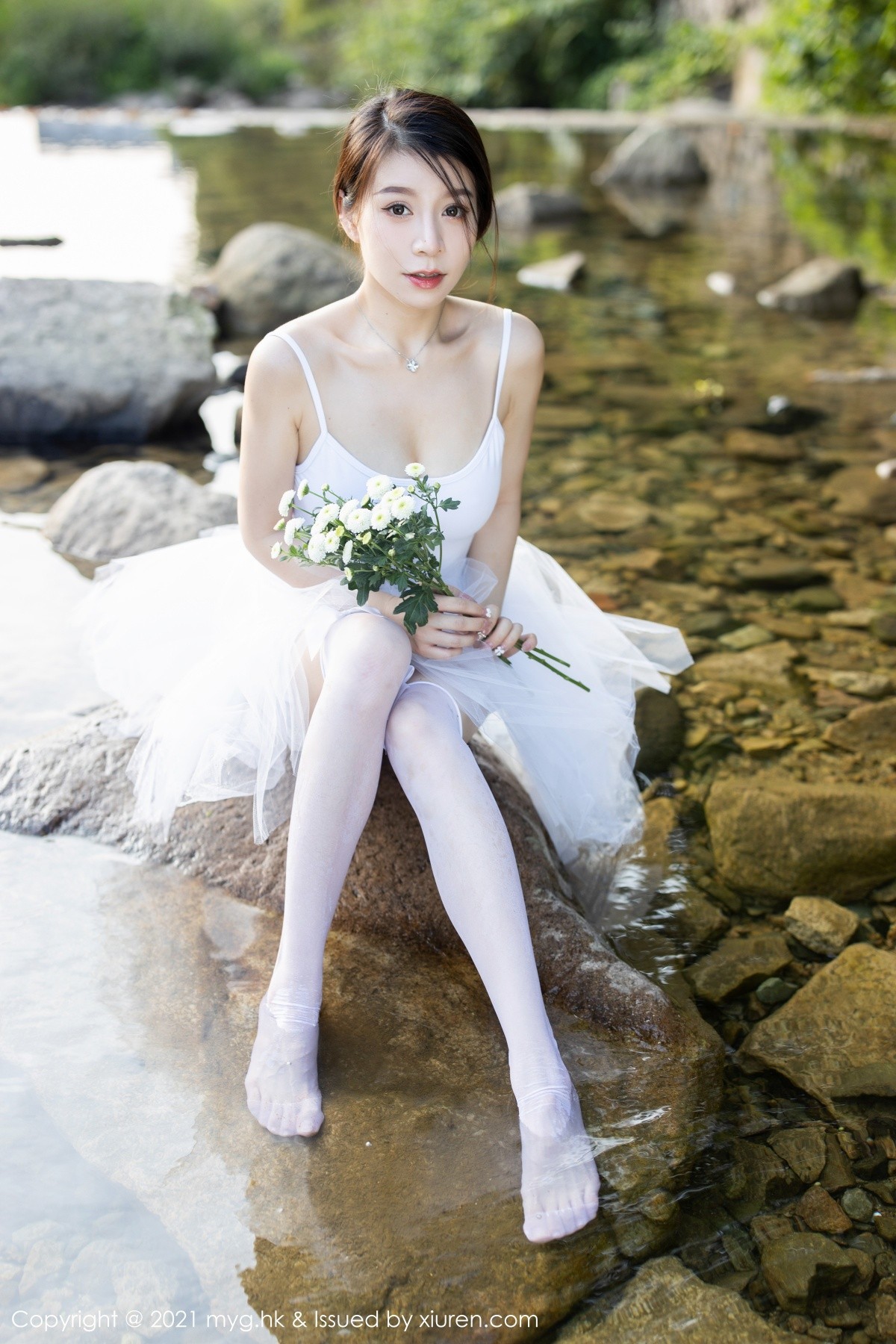 Jpxgyw.com_[MyGirl美媛馆]Vol.601_模特vetiver嘉宝贝儿长三角旅拍户外洁白芭蕾服饰湿身诱惑写真85P