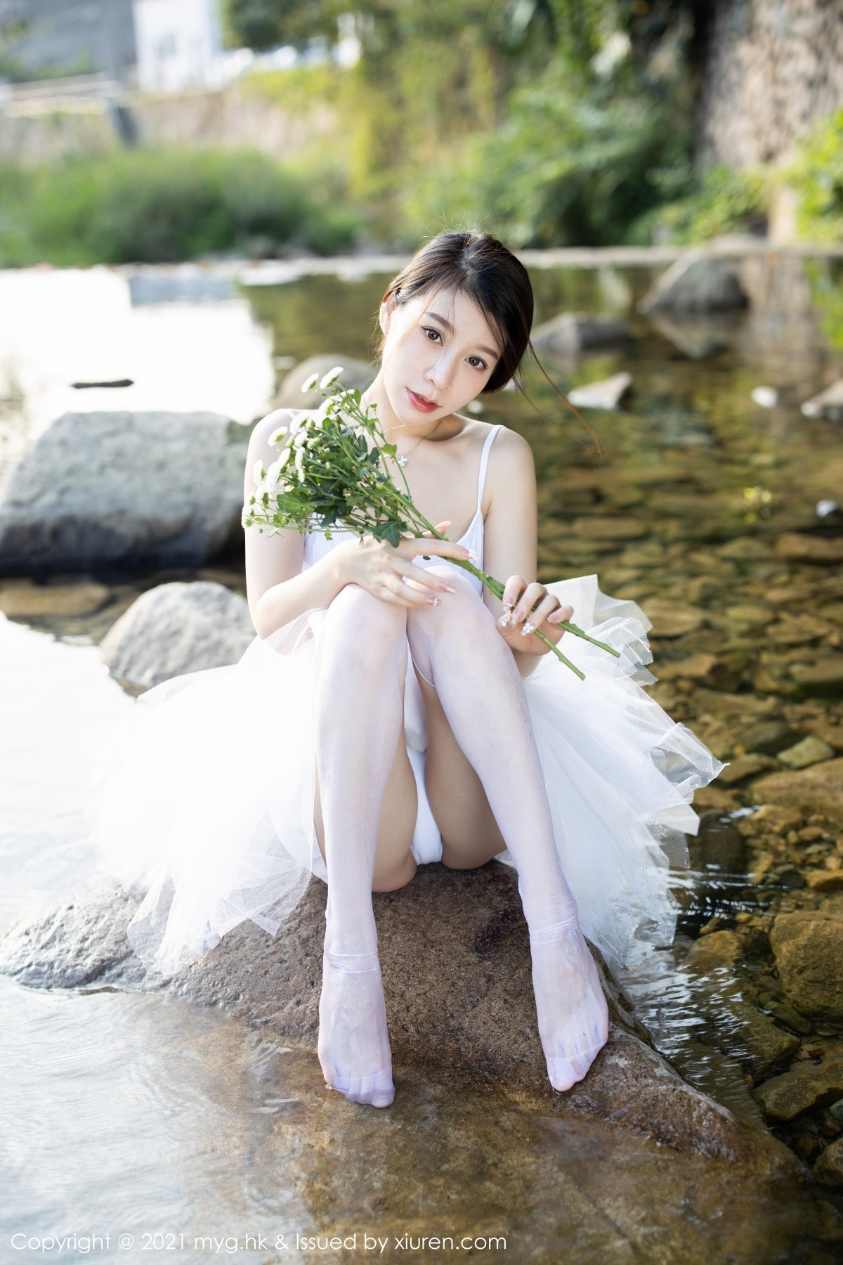 Jpxgyw.com_[MyGirl美媛馆]Vol.601_模特vetiver嘉宝贝儿长三角旅拍户外洁白芭蕾服饰湿身诱惑写真85P
