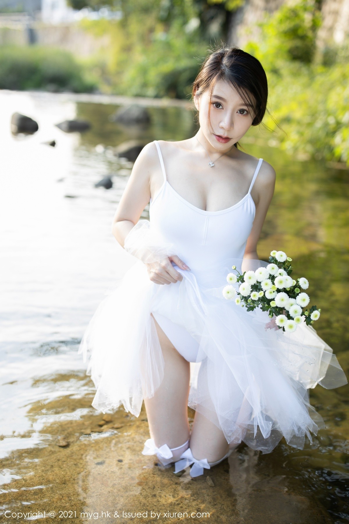 Jpxgyw.com_[MyGirl美媛馆]Vol.601_模特vetiver嘉宝贝儿长三角旅拍户外洁白芭蕾服饰湿身诱惑写真85P