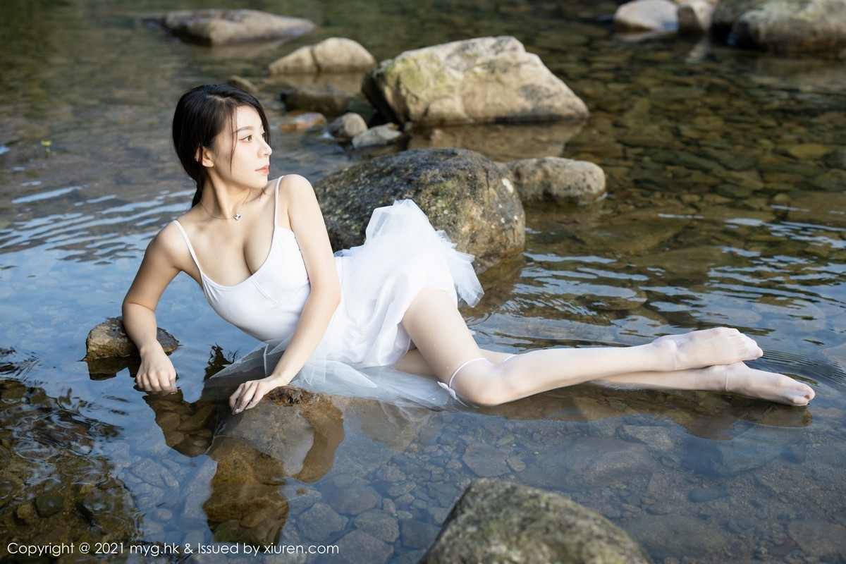 Jpxgyw.com_[MyGirl美媛馆]Vol.601_模特vetiver嘉宝贝儿长三角旅拍户外洁白芭蕾服饰湿身诱惑写真85P