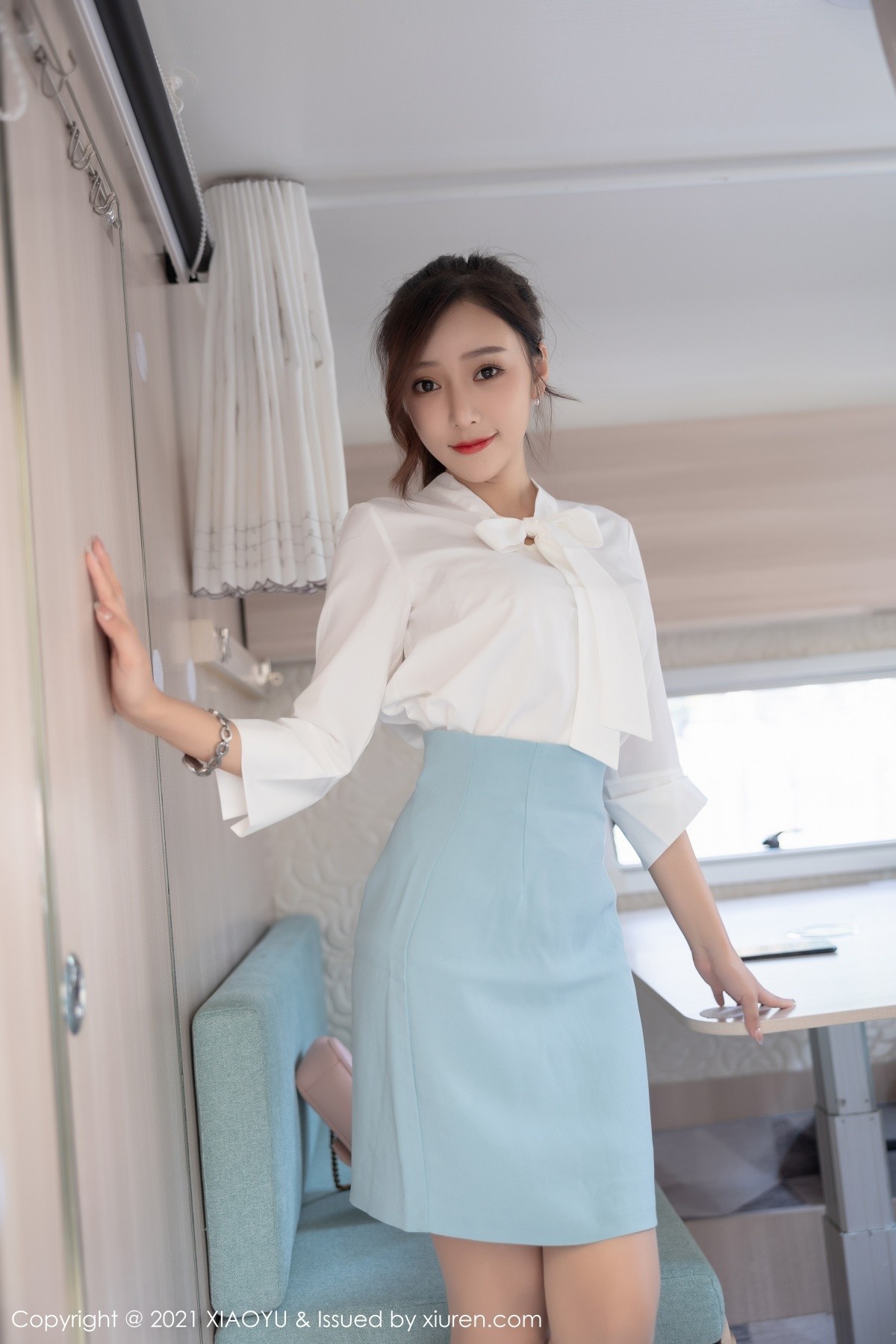 Jpxgyw.com_[XiaoYu画语界]Vol.635_女神王馨瑶yanni淡雅OL着装私房超薄肉丝裤袜撩人诱惑写真98P