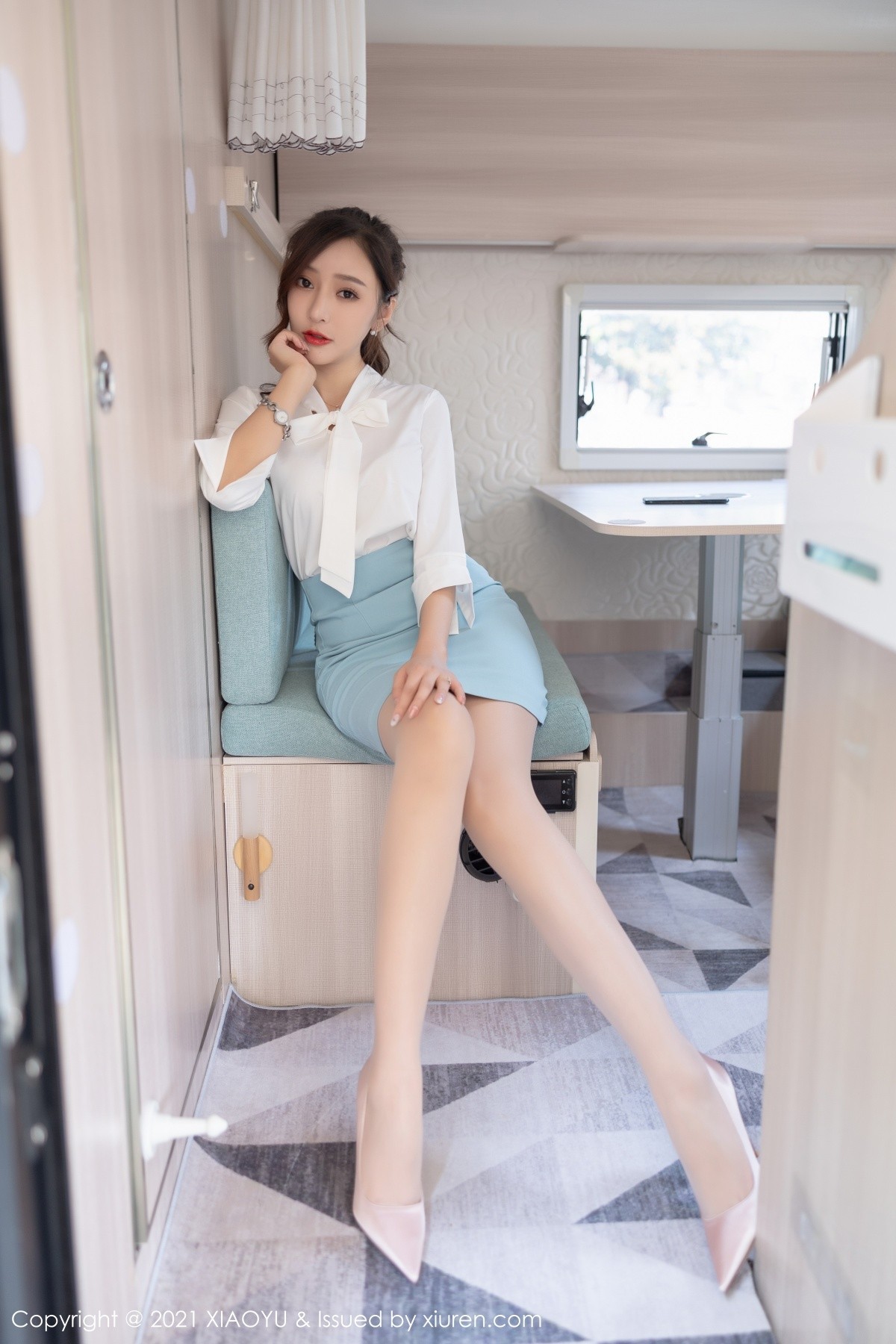 Jpxgyw.com_[XiaoYu画语界]Vol.635_女神王馨瑶yanni淡雅OL着装私房超薄肉丝裤袜撩人诱惑写真98P