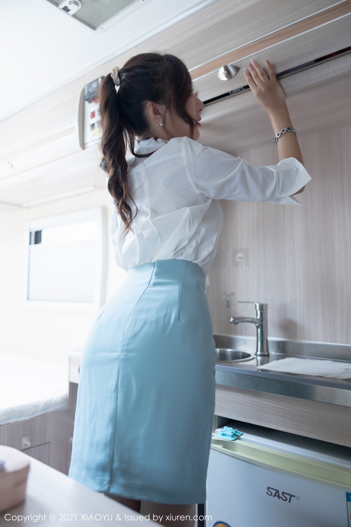 Jpxgyw.com_[XiaoYu画语界]Vol.635_女神王馨瑶yanni淡雅OL着装私房超薄肉丝裤袜撩人诱惑写真98P