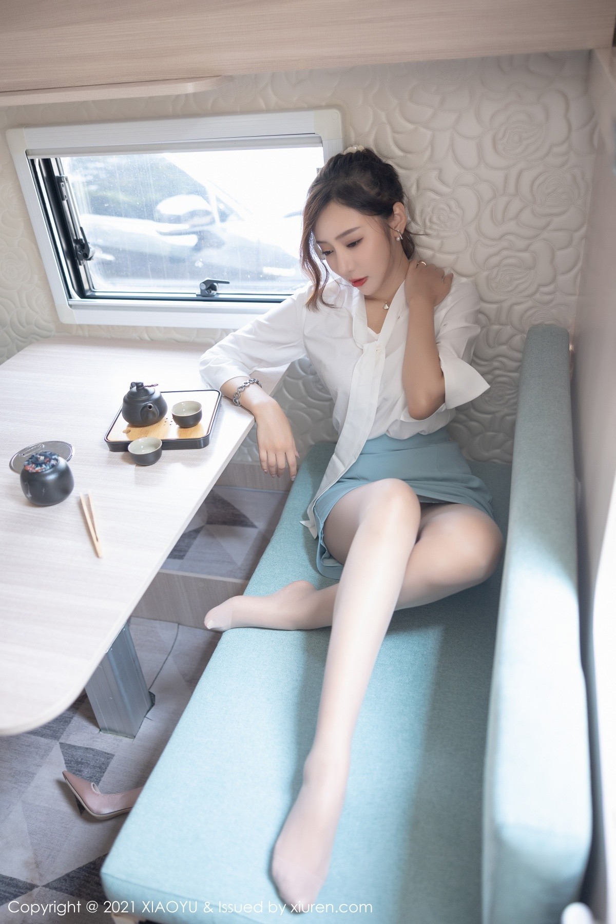 Jpxgyw.com_[XiaoYu画语界]Vol.635_女神王馨瑶yanni淡雅OL着装私房超薄肉丝裤袜撩人诱惑写真98P