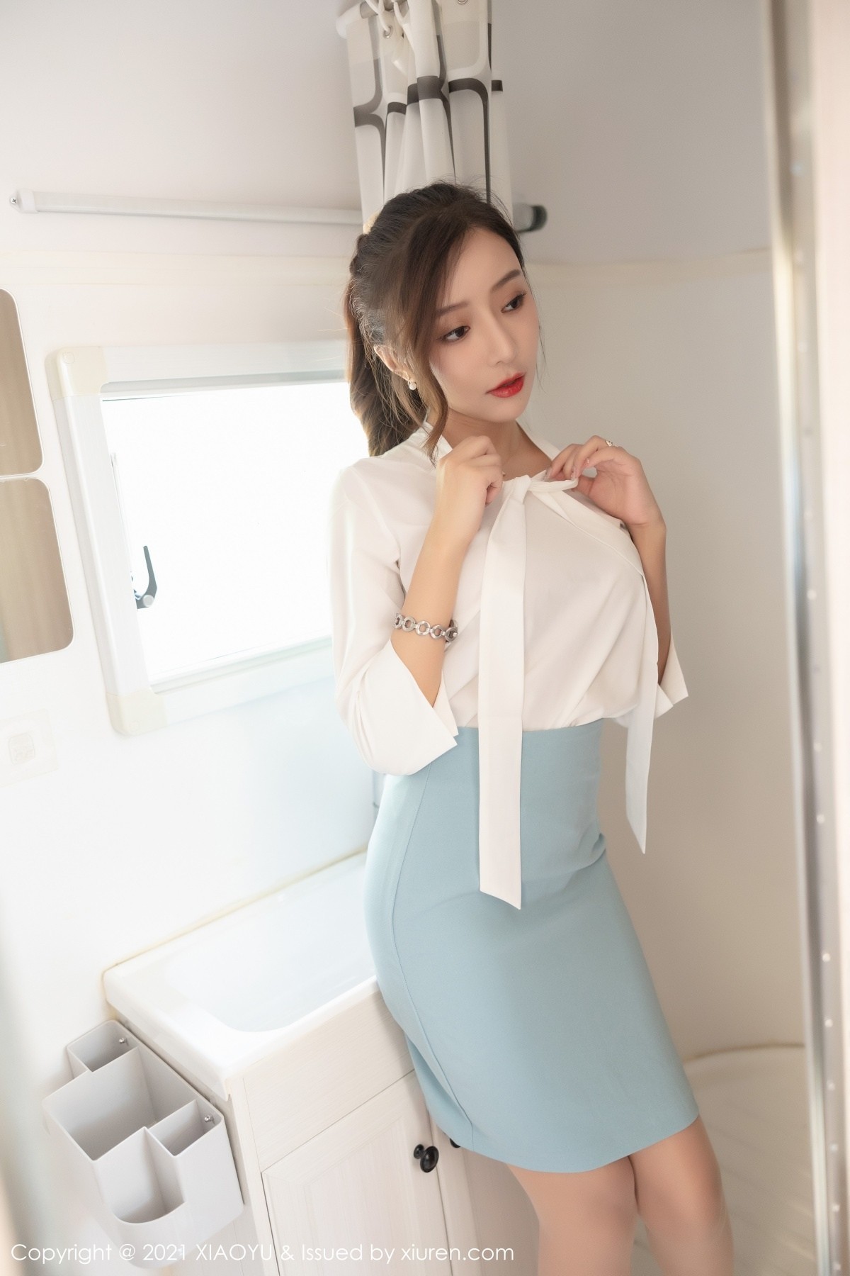 Jpxgyw.com_[XiaoYu画语界]Vol.635_女神王馨瑶yanni淡雅OL着装私房超薄肉丝裤袜撩人诱惑写真98P