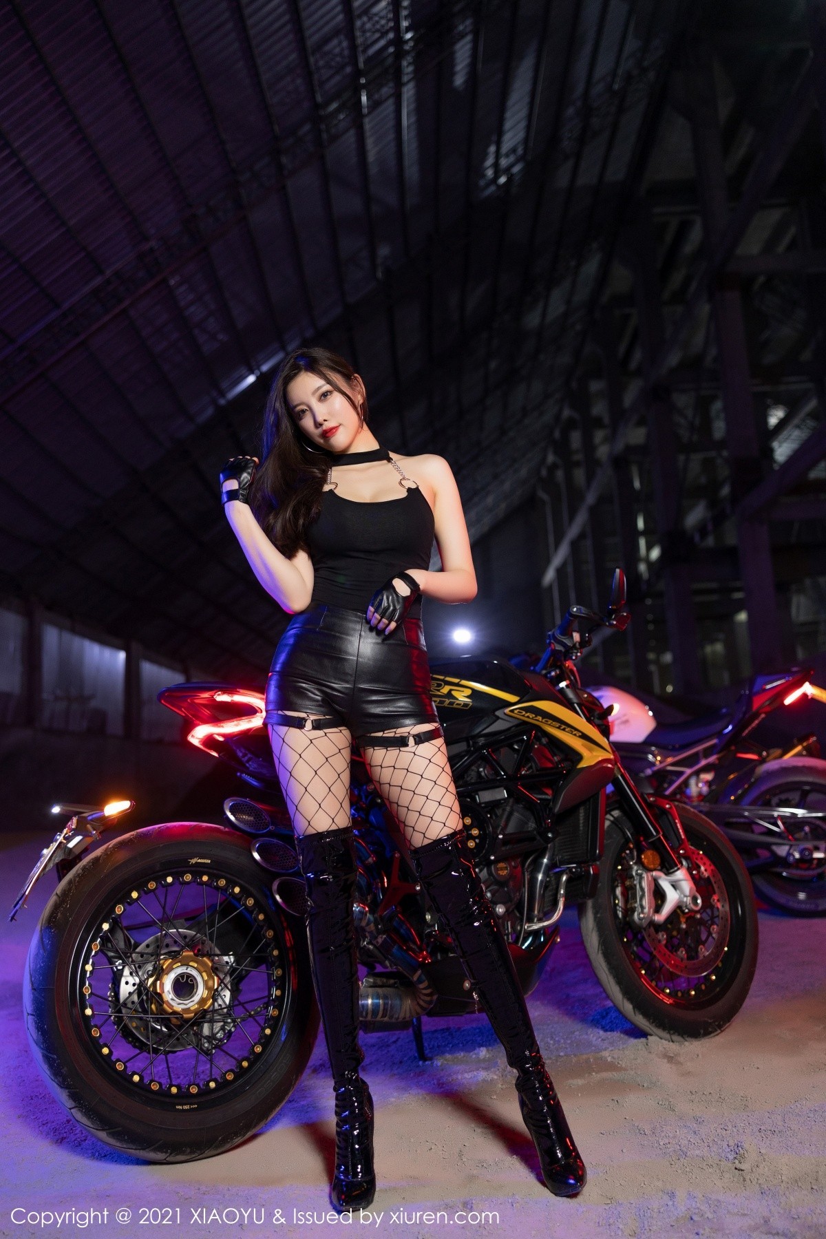 Jpxgyw.com_[XiaoYu画语界]Vol.638_女神杨晨晨sugar广西心愿旅拍机车女郎飒爽皮靴网袜魅惑写真74P