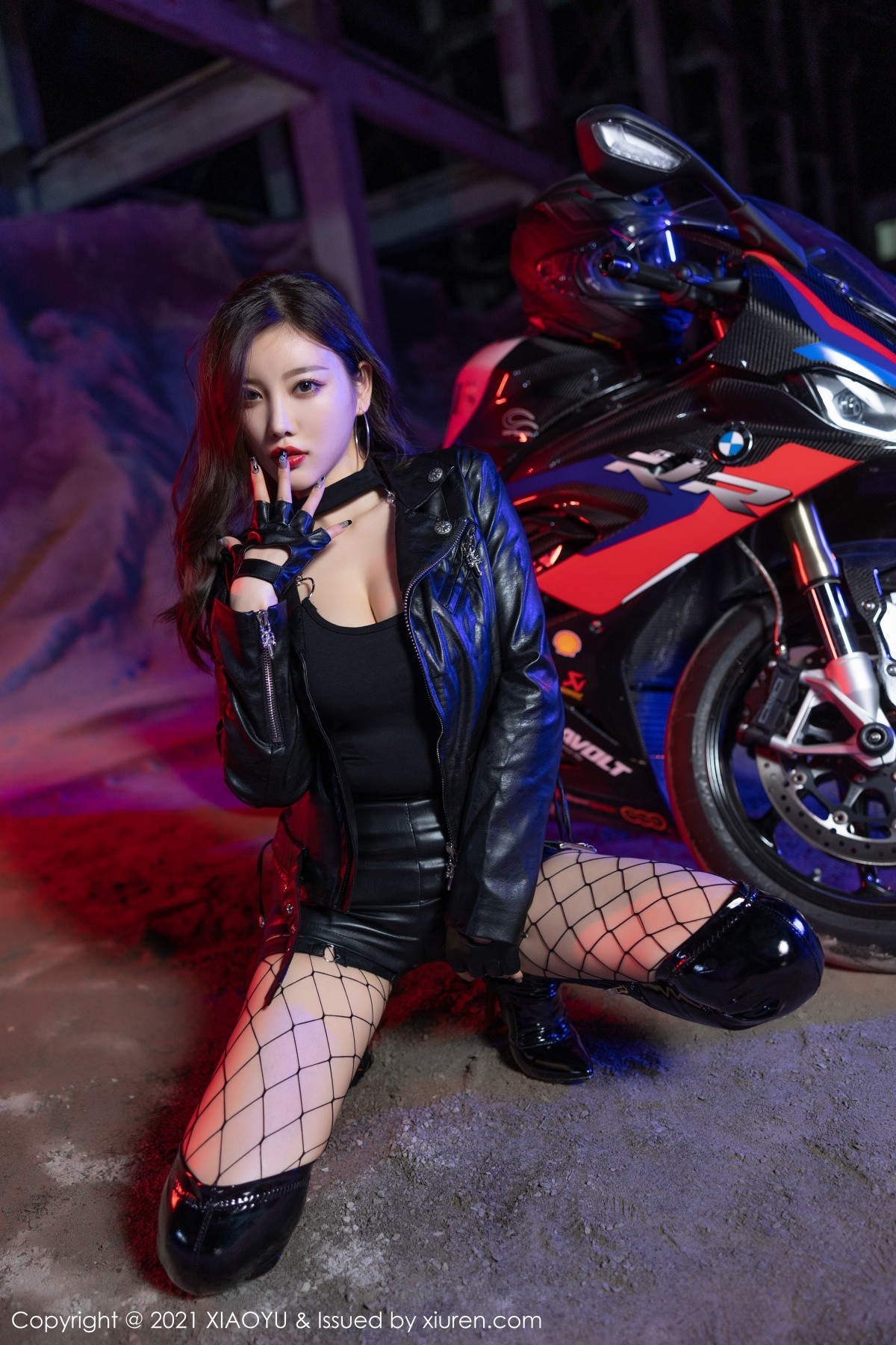 Jpxgyw.com_[XiaoYu画语界]Vol.638_女神杨晨晨sugar广西心愿旅拍机车女郎飒爽皮靴网袜魅惑写真74P