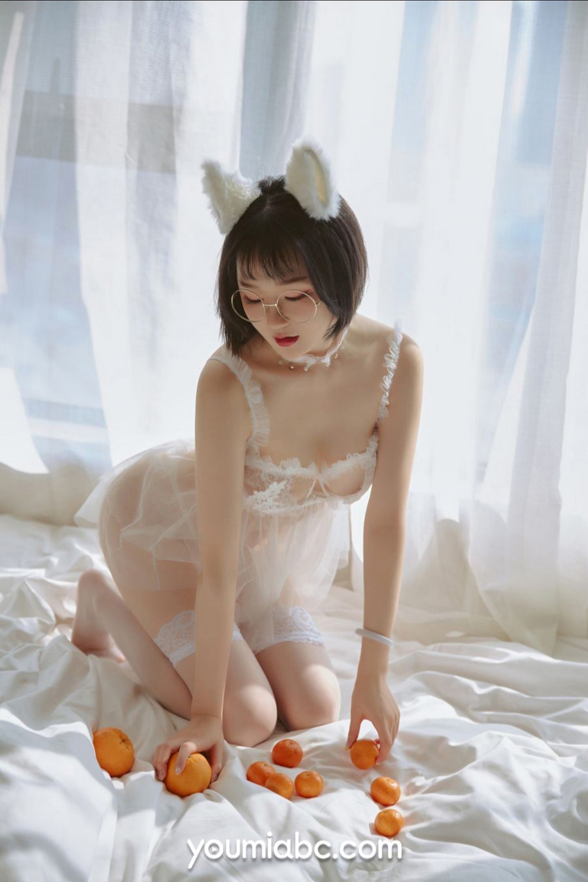 Jpxgyw.com_[YouMi尤蜜]Vol.727_模特龙女宝宝猫咪装扮主题薄纱服饰透视秀火辣身材诱惑写真34P
