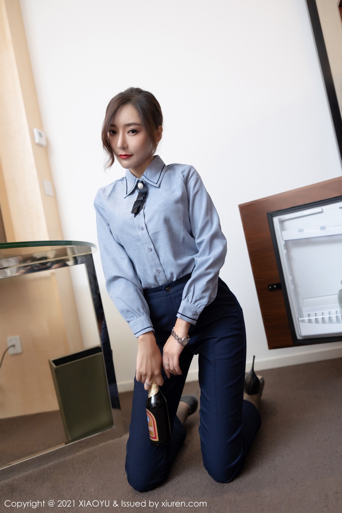 Jpxgyw.com_[XiaoYu画语界]Vol.639_女神王馨瑶yanni典雅职业OL主题半脱秀完美身材诱惑写真73P