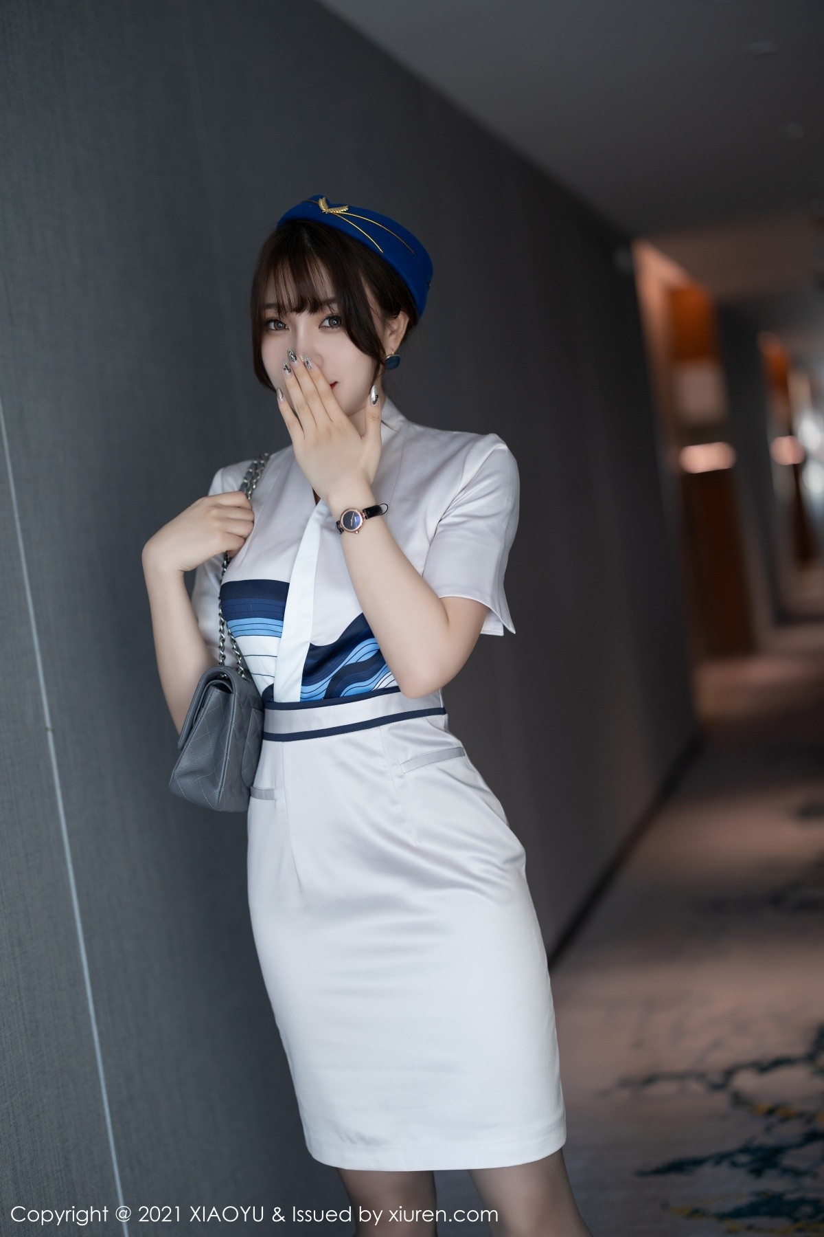 Jpxgyw.com_[XiaoYu画语界]Vol.642_女神芝芝Booty私房脱空乘制服露性感内衣秀完美身材诱惑写真90P