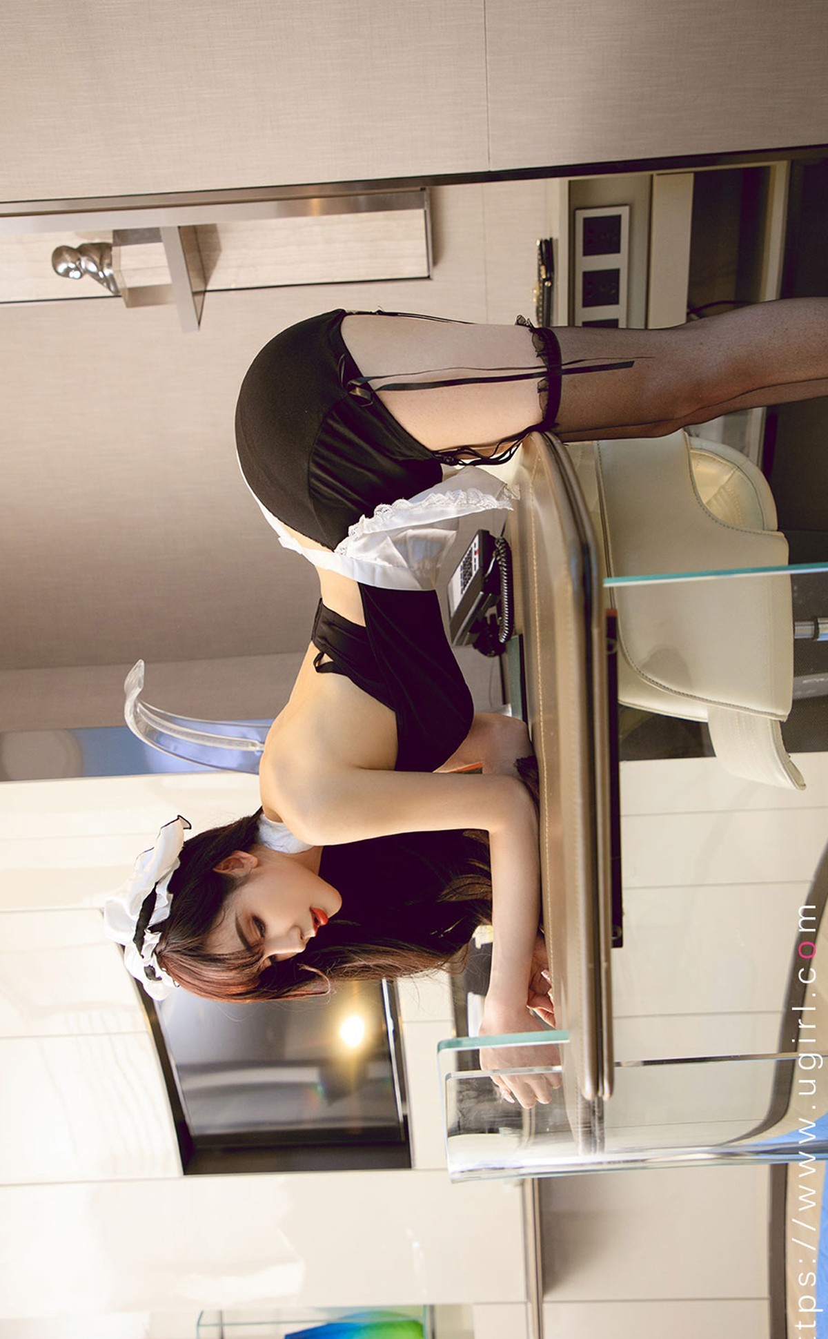 Jpxgyw.com_[Ugirls爱尤物]No.2210_模特阿依努尔瓦娅私房性感女仆装配黑丝吊袜撩人诱惑写真35P