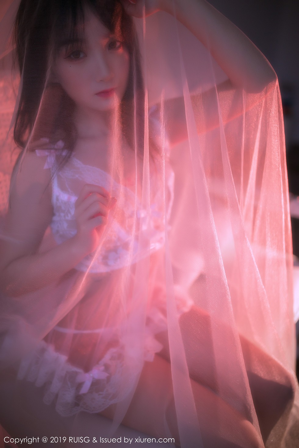 Jpxgyw.com_[RUISG瑞丝馆]VOL.079_嫩模小葡萄miki私房梦幻光线下白色蕾丝薄纱内衣惹火诱惑写真42P