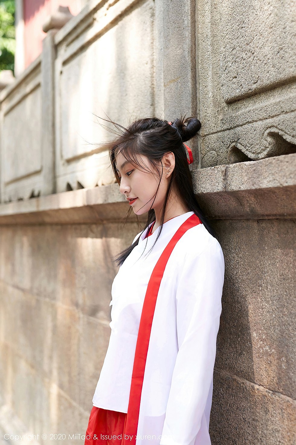 Jpxgyw.com_[MiiTao蜜桃社]Vol.142_新人嫩模茵茵简紫霞仙子CoS古典风清新迷人写真34P