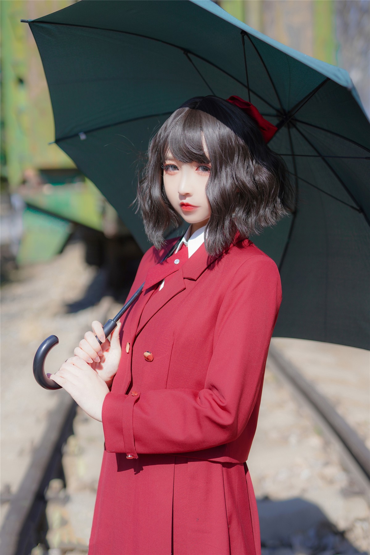 Jpxgyw.com_[喵糖映画]Vol.444_红色JK裙美少女户外太阳伞下秀完美身材靓丽迷人写真39P