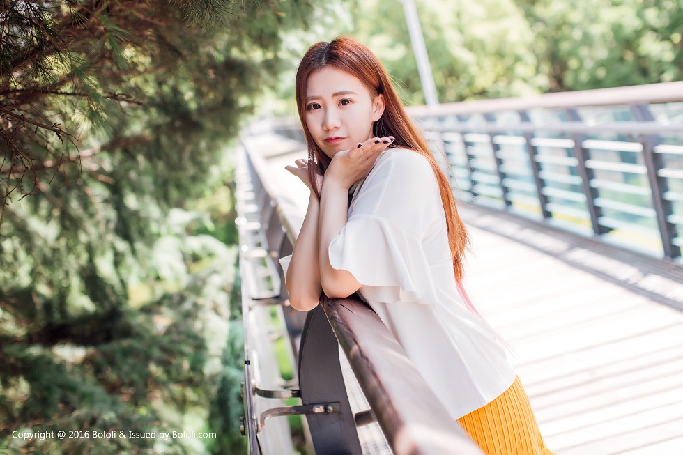 Jpxgyw.com_[Tukmo兔几盟]Vol.109_清纯嫩模董成丽游乐园里白色短袖衫配黄色短裙清爽迷人写真40P