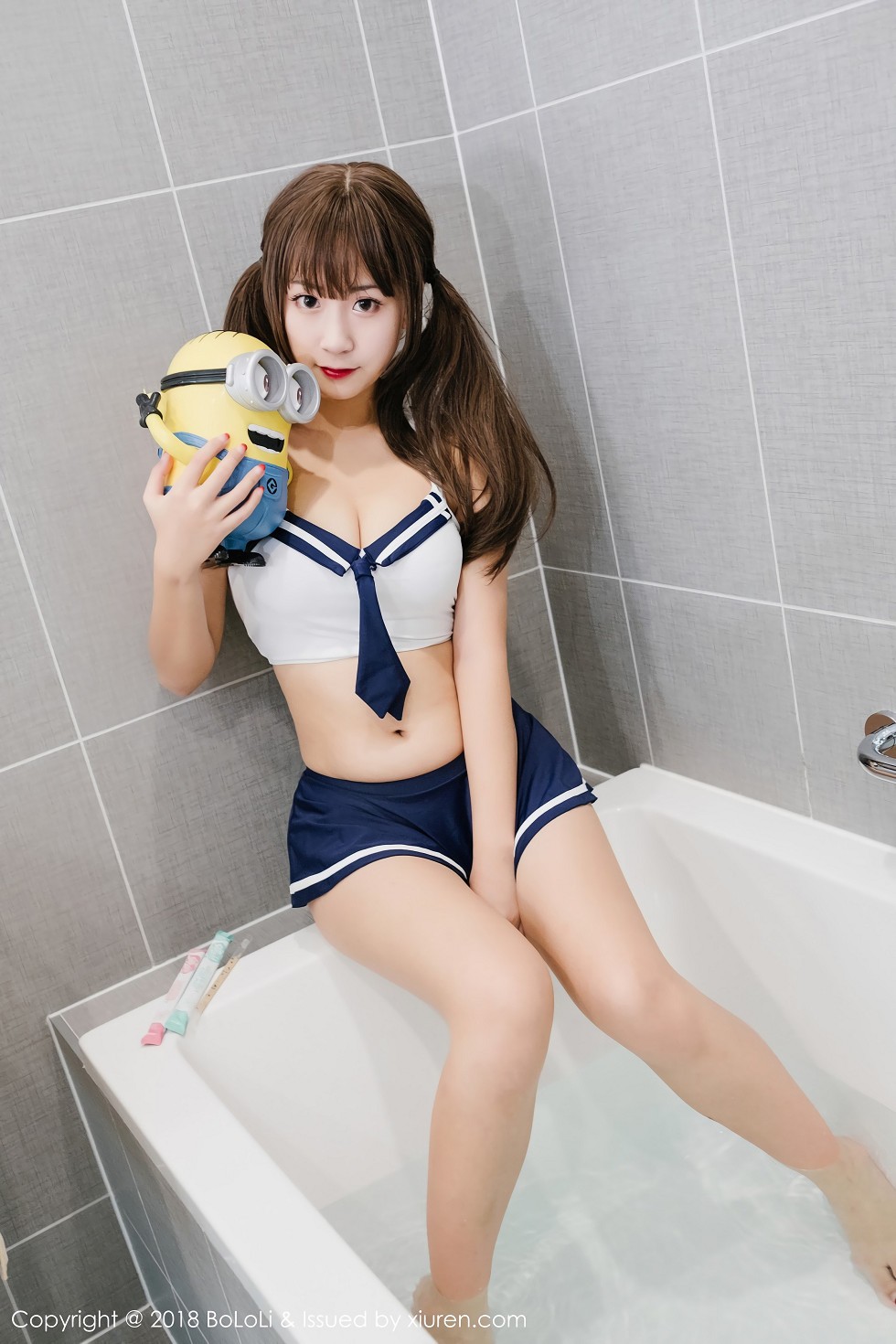 Jpxgyw.com_[Tukmo兔几盟]Vol.115_美女主播猫九酱Sakura浴室里性感水手内衣湿身诱惑写真42P